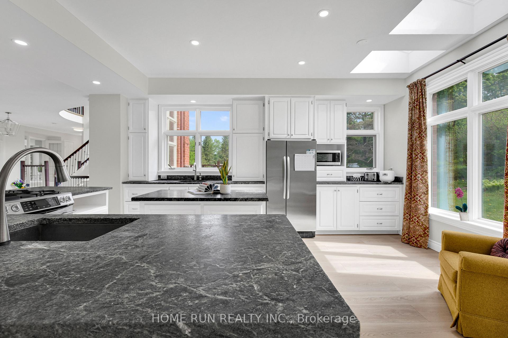 Photo 21 of 112 Lochcarron Crescent, Ottawa, Huntley Ward (South East) — HOMEH