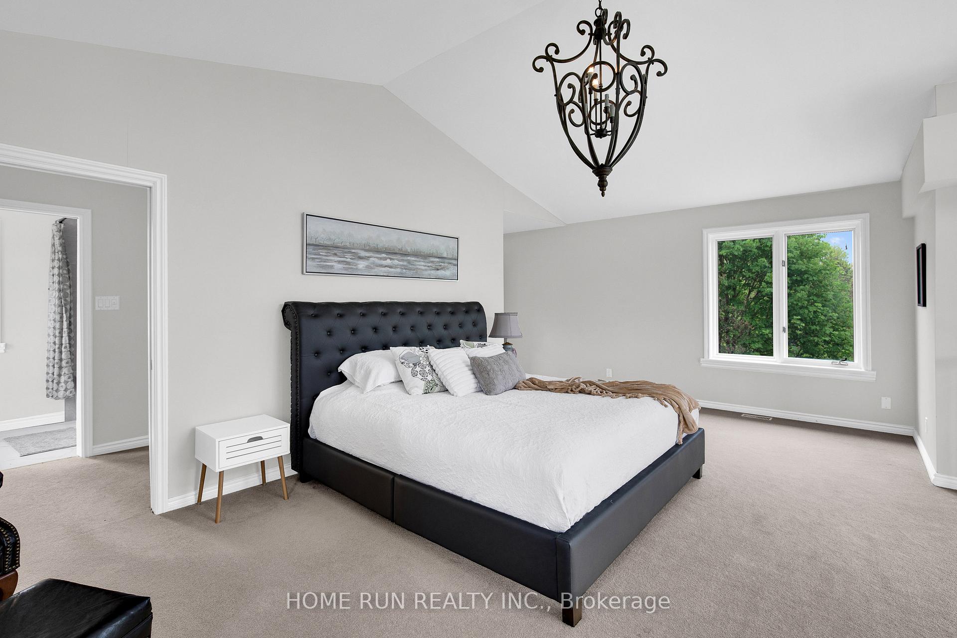 Photo 37 of 112 Lochcarron Crescent, Ottawa, Huntley Ward (South East) — HOMEH