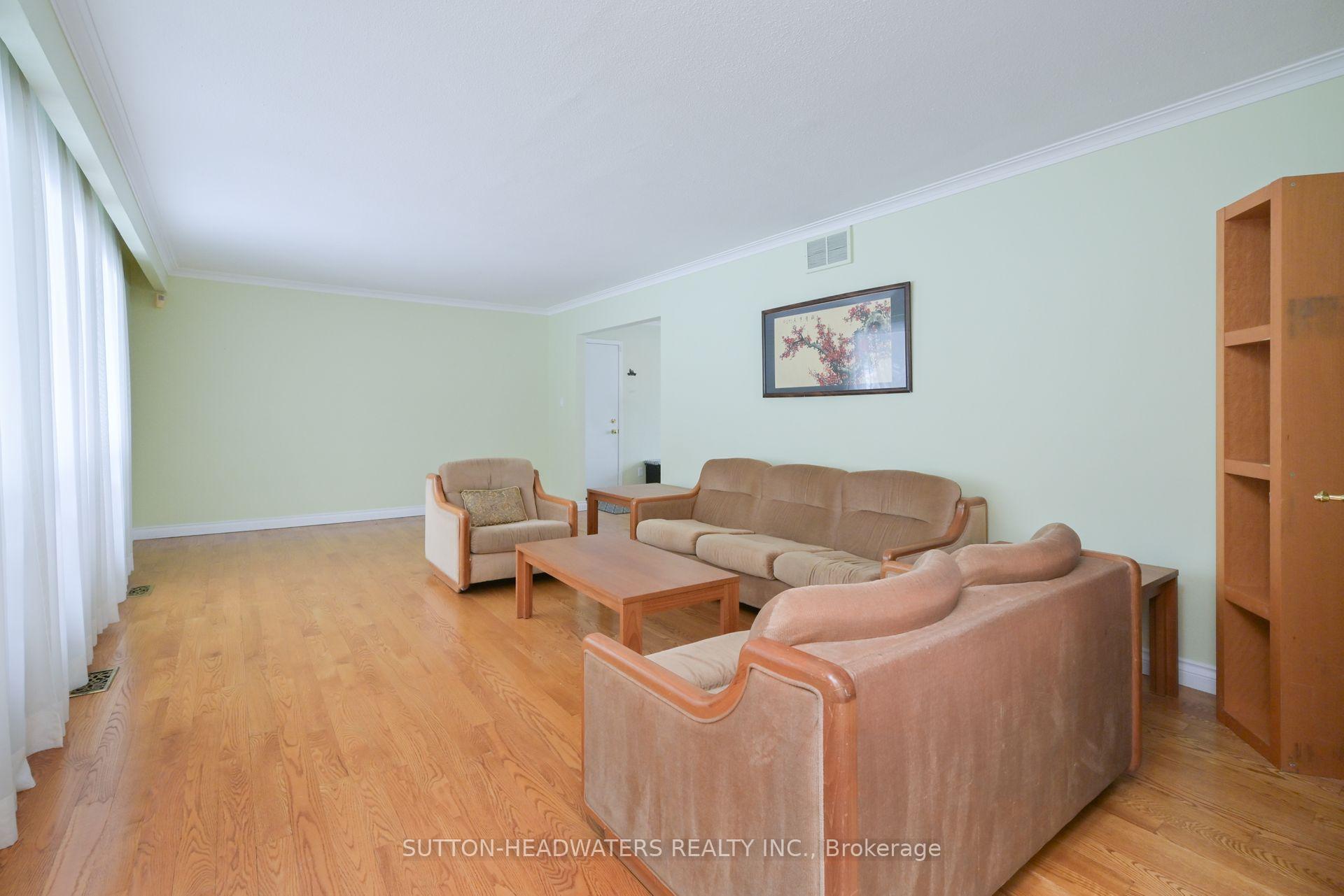 Photo 14 of 10 Cedar Drive, Caledon, Rural Caledon — HOMEH
