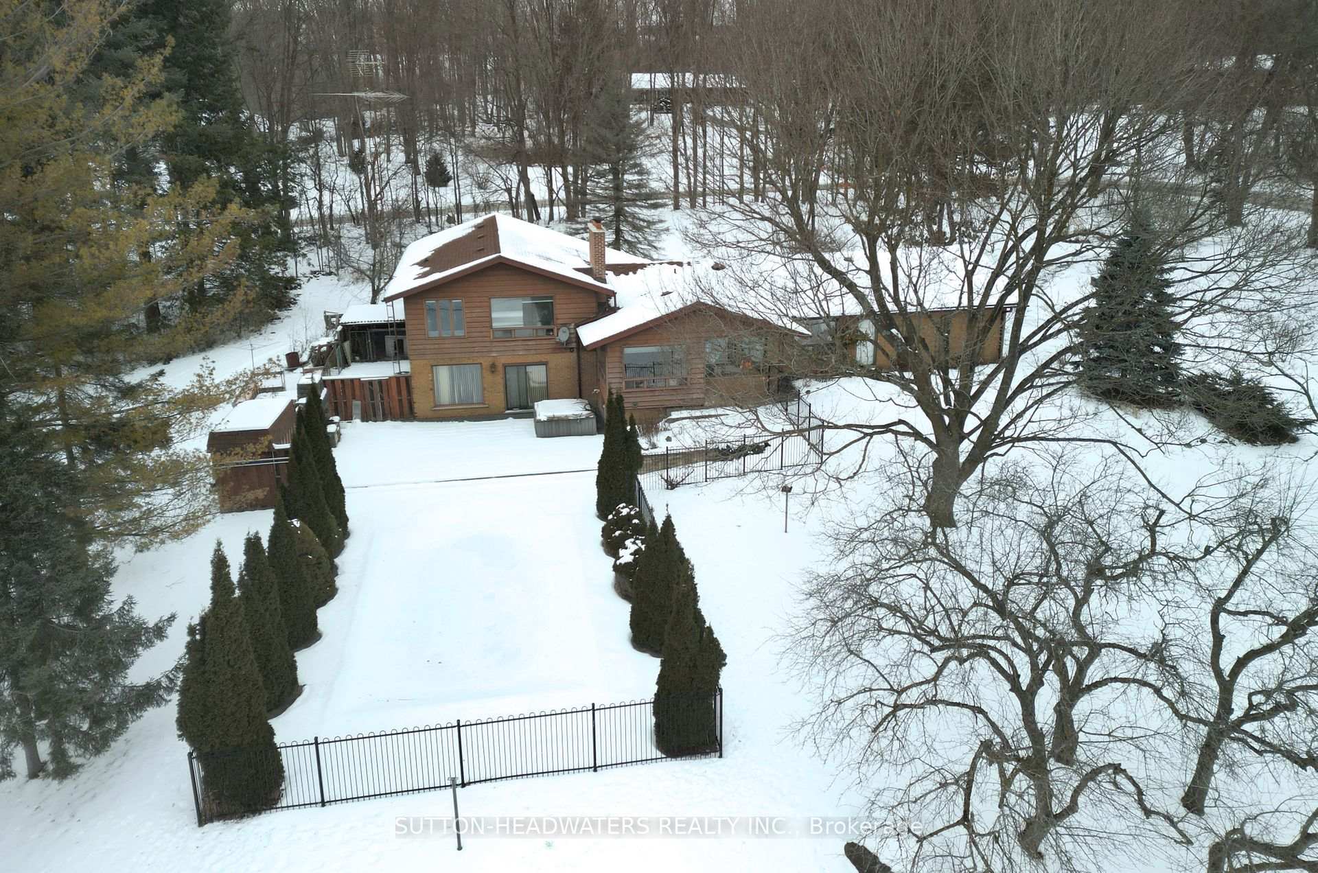 Photo 26 of 10 Cedar Drive, Caledon, Rural Caledon — HOMEH