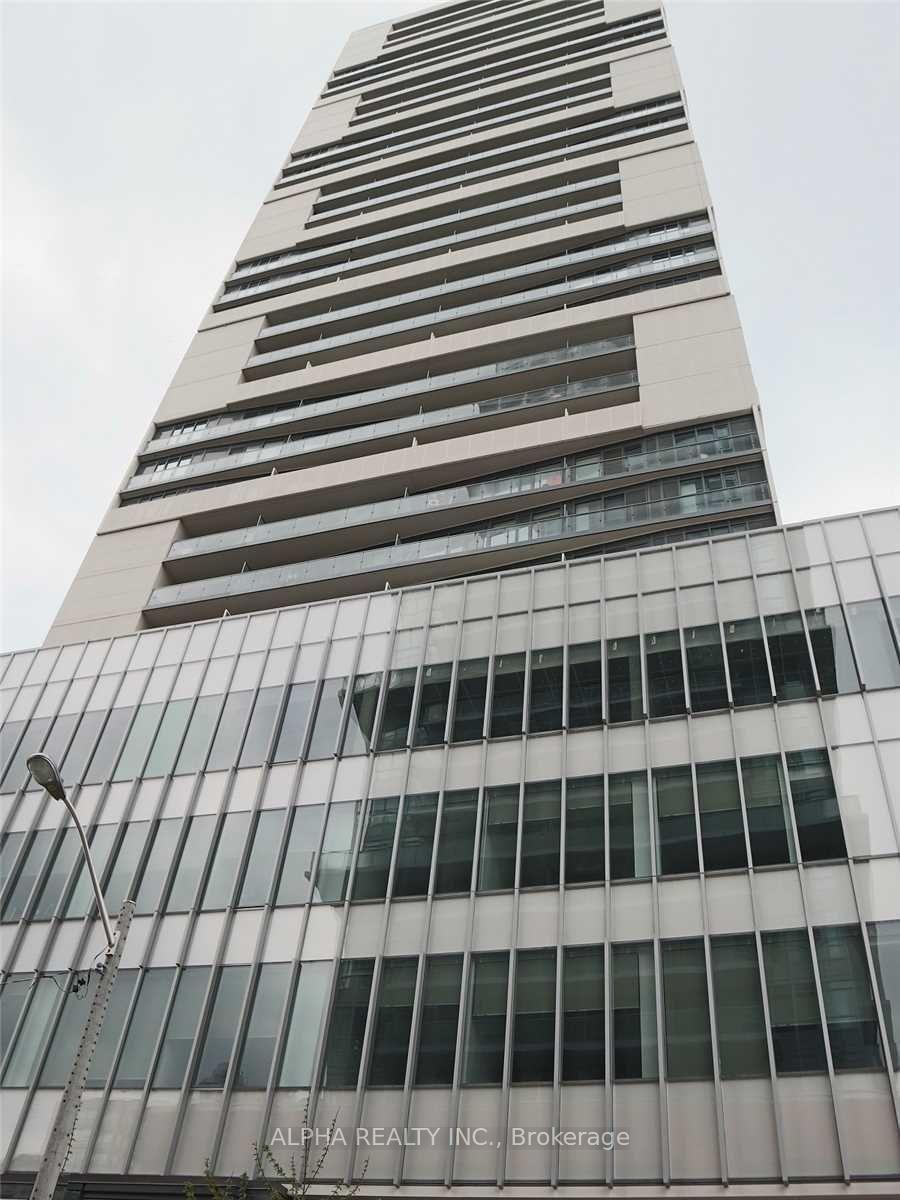 Front of Unit 1504, 89 Mcgill Street