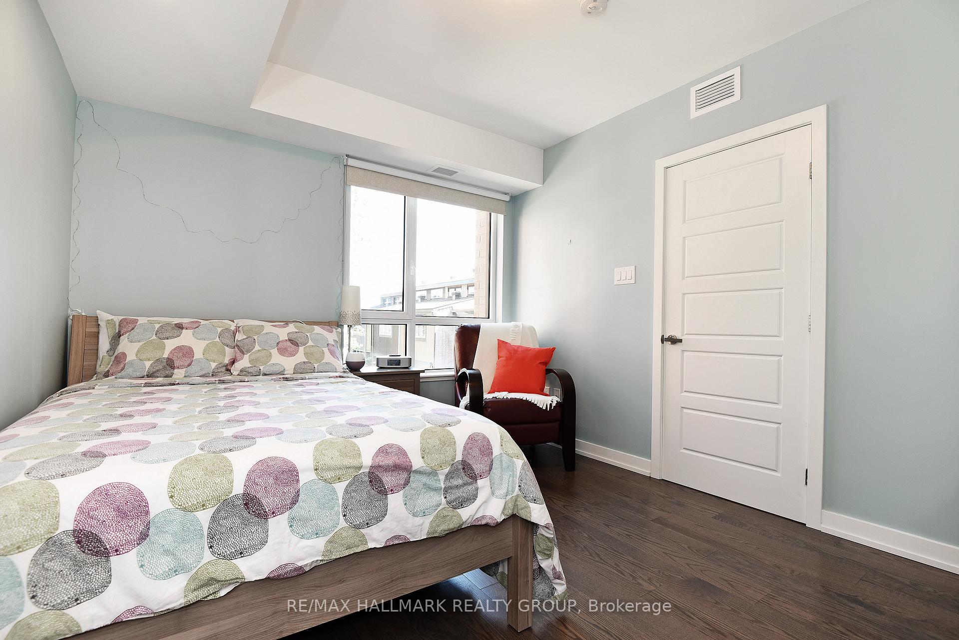 Front of Unit 311, 316 Bruyere Street