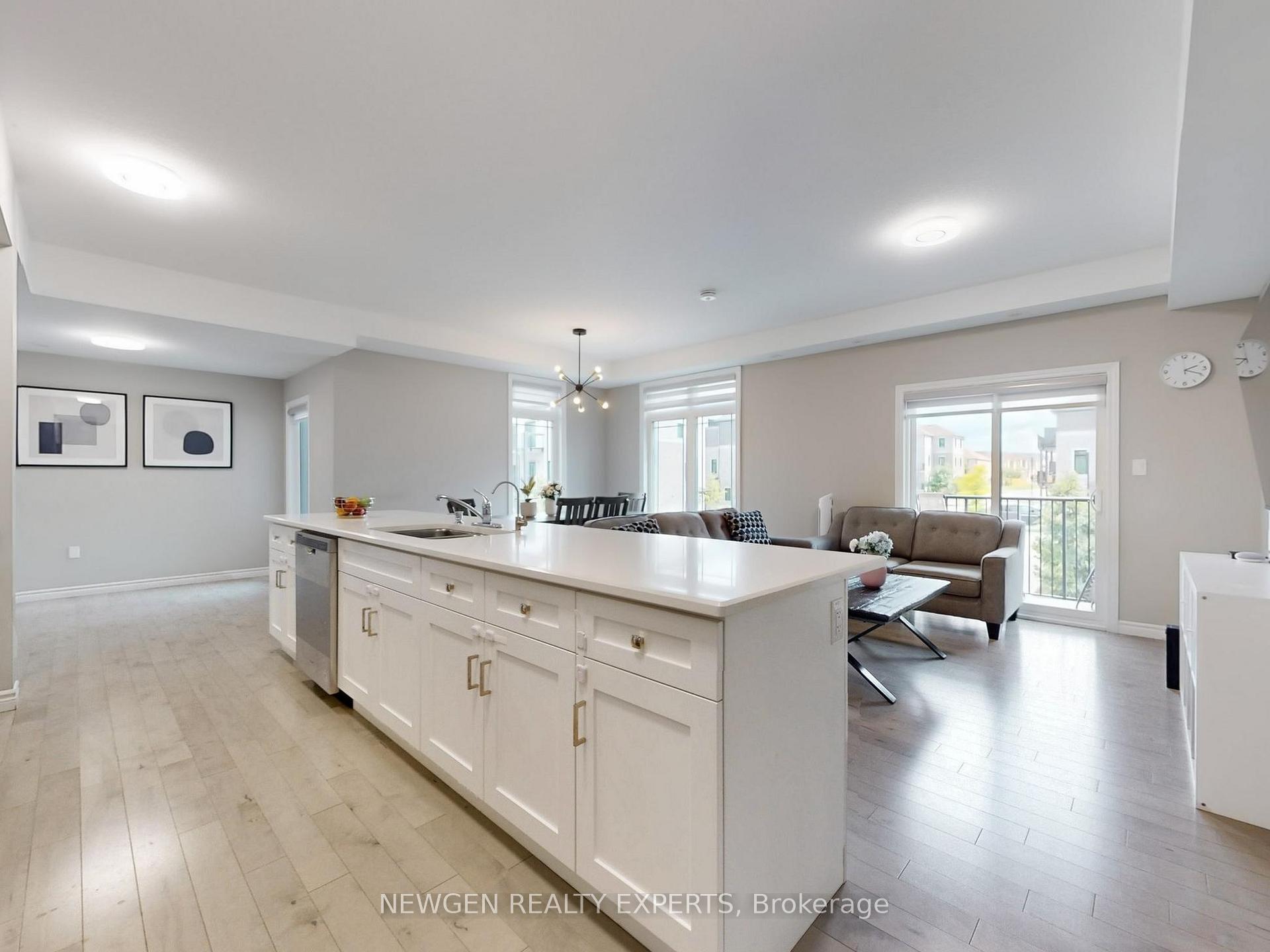 Photo 11 of Unit 48, 107 Westra Drive, Guelph/Eramosa, Rural Guelph/Eramosa West — HOMEH