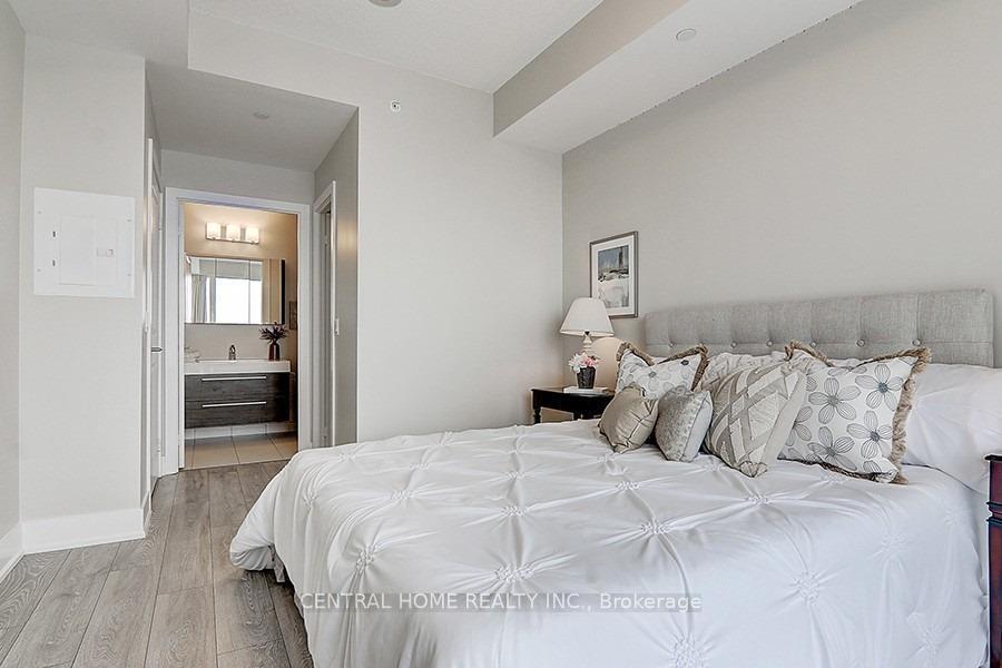 Photo 10 of Unit 1411, 8081 Birchmount Road, Markham, Unionville — HOMEH