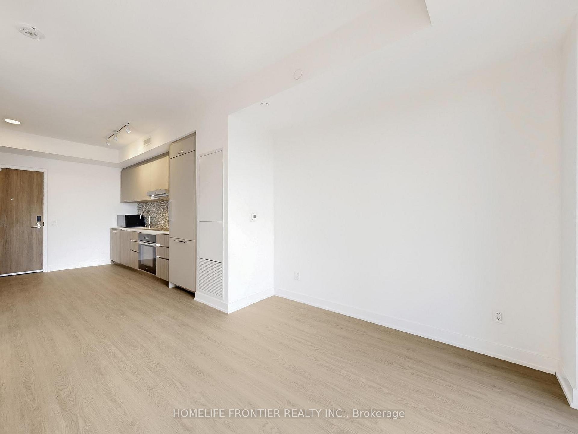 Photo 9 of Unit 802, 8188 Yonge Street, Vaughan, Uplands — HOMEH