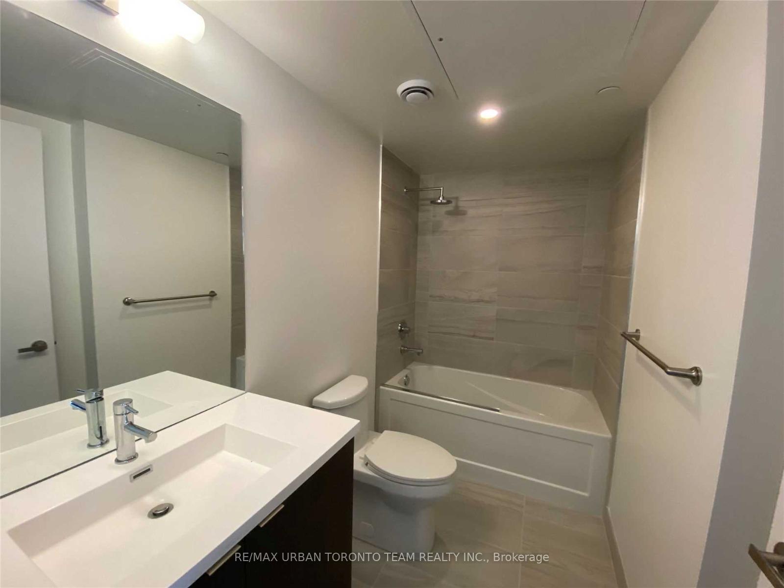 Photo 11 of Unit 3309, 138 Downes Street, Toronto, Waterfront Communities — HOMEH