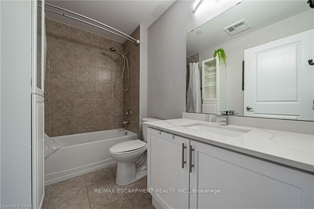 Photo 19 of Unit 321, 35 Southshore Crescent, Hamilton, Stoney Creek — HOMEH