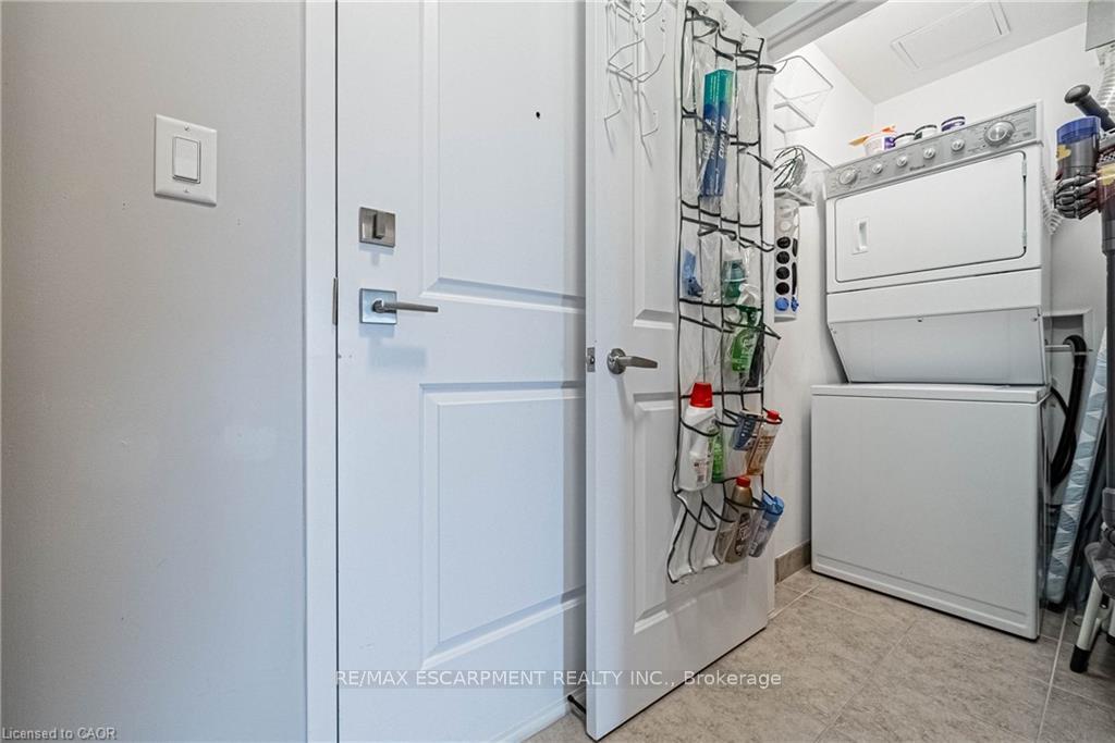 Photo 21 of Unit 321, 35 Southshore Crescent, Hamilton, Stoney Creek — HOMEH