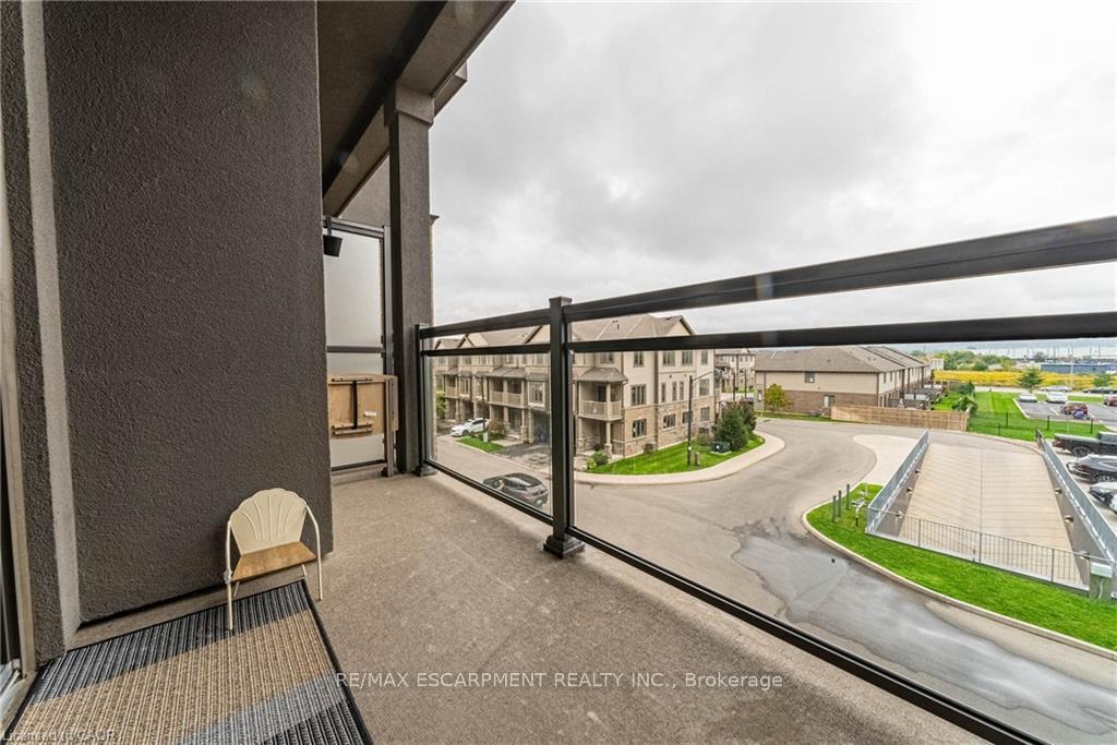 Photo 22 of Unit 321, 35 Southshore Crescent, Hamilton, Stoney Creek — HOMEH