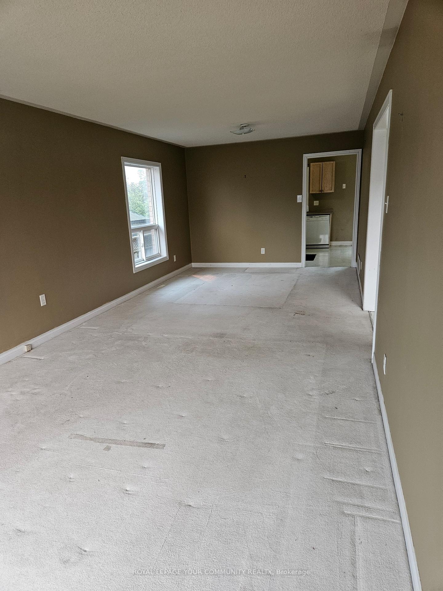 Photo 4 of 223 Livingstone Street E, Barrie, Little Lake — HOMEH