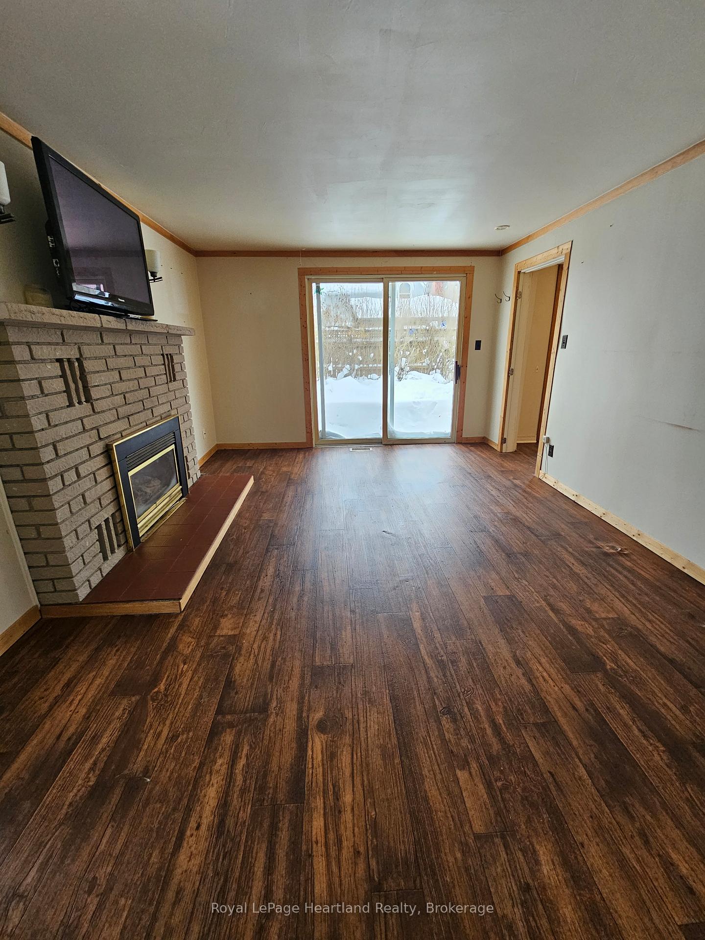 Photo 4 of 43 Trafalgar Street, Goderich, Goderich (Town) — HOMEH