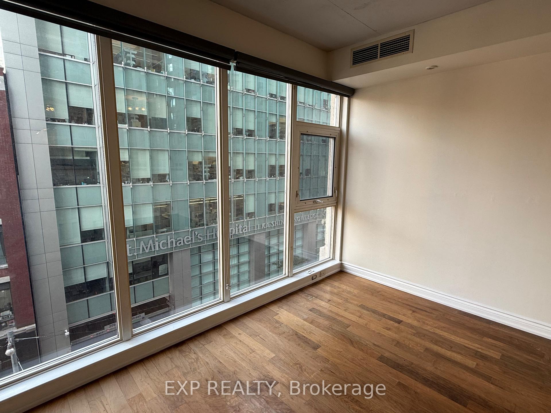 Photo 4 of Unit 602, 220 Victoria Street, Toronto, Church-Yonge Corridor — HOMEH