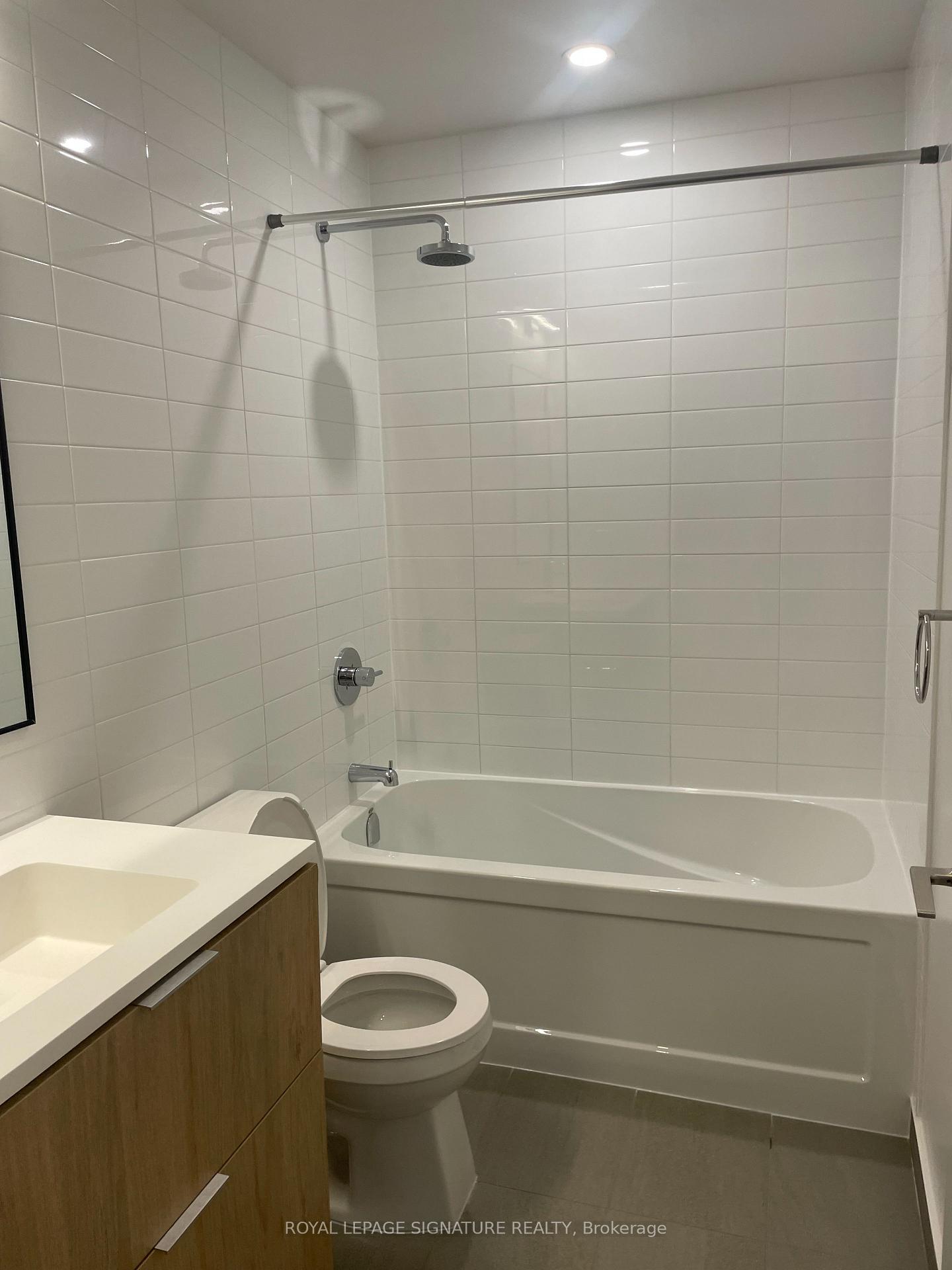 Photo 5 of Unit 318, 25 Nicholas Avenue, Toronto, Regent Park — HOMEH