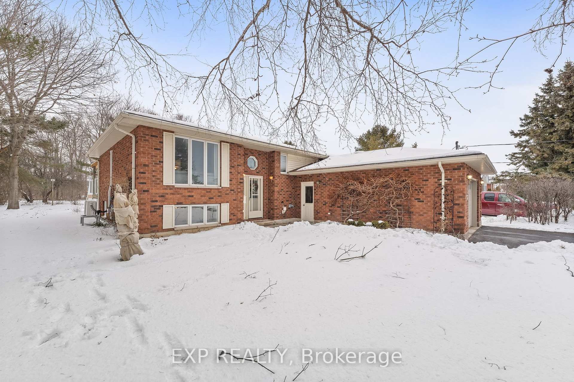 Photo 1 of 34 Butler Street W, Brighton — HOMEH