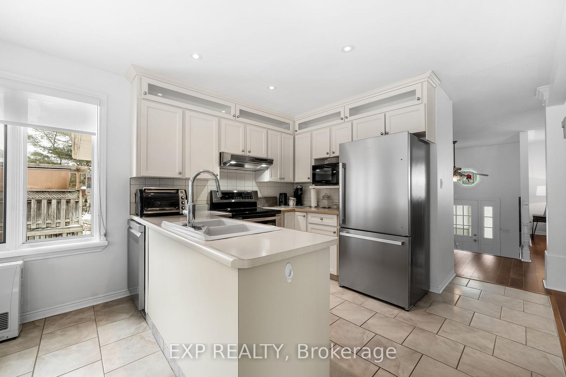 Photo 20 of 34 Butler Street W, Brighton — HOMEH