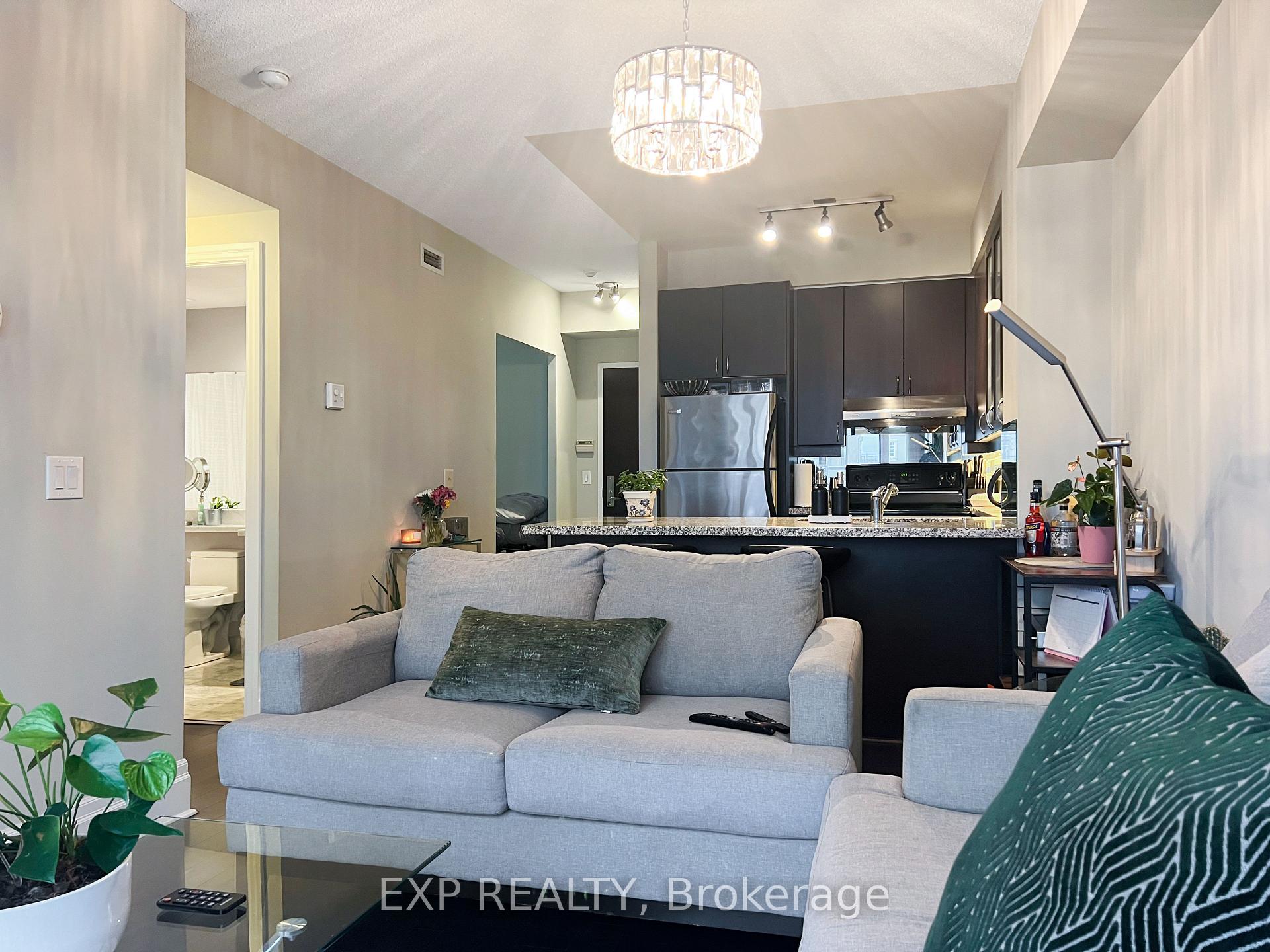 Photo 11 of Unit 421, 39 Upper Duke Crescent, Markham, Unionville — HOMEH