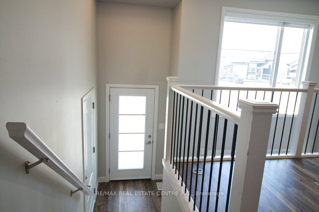 Photo 4 of 234 Manning Drive, Chatham-Kent, Chatham — HOMEH