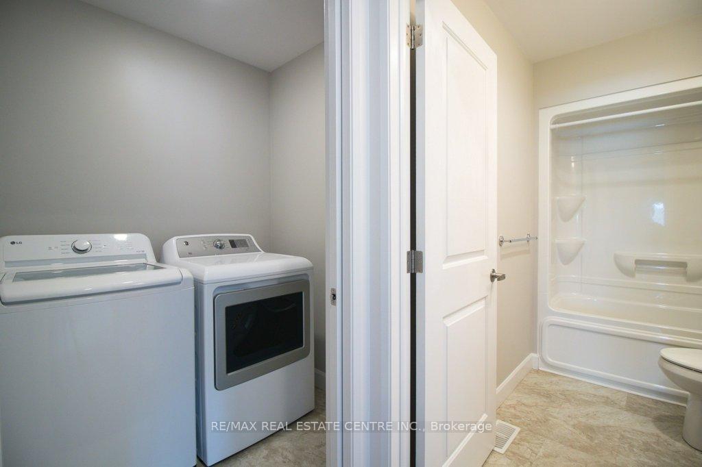 Photo 22 of 234 Manning Drive, Chatham-Kent, Chatham — HOMEH