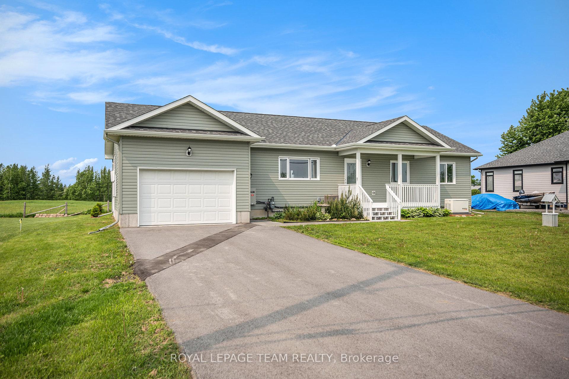 Photo 3 of 2833 Dunrobin Road, Ottawa, Dunrobin — HOMEH
