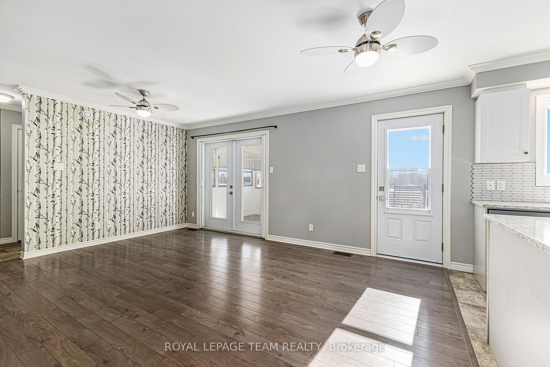 Photo 13 of 2833 Dunrobin Road, Ottawa, Dunrobin — HOMEH