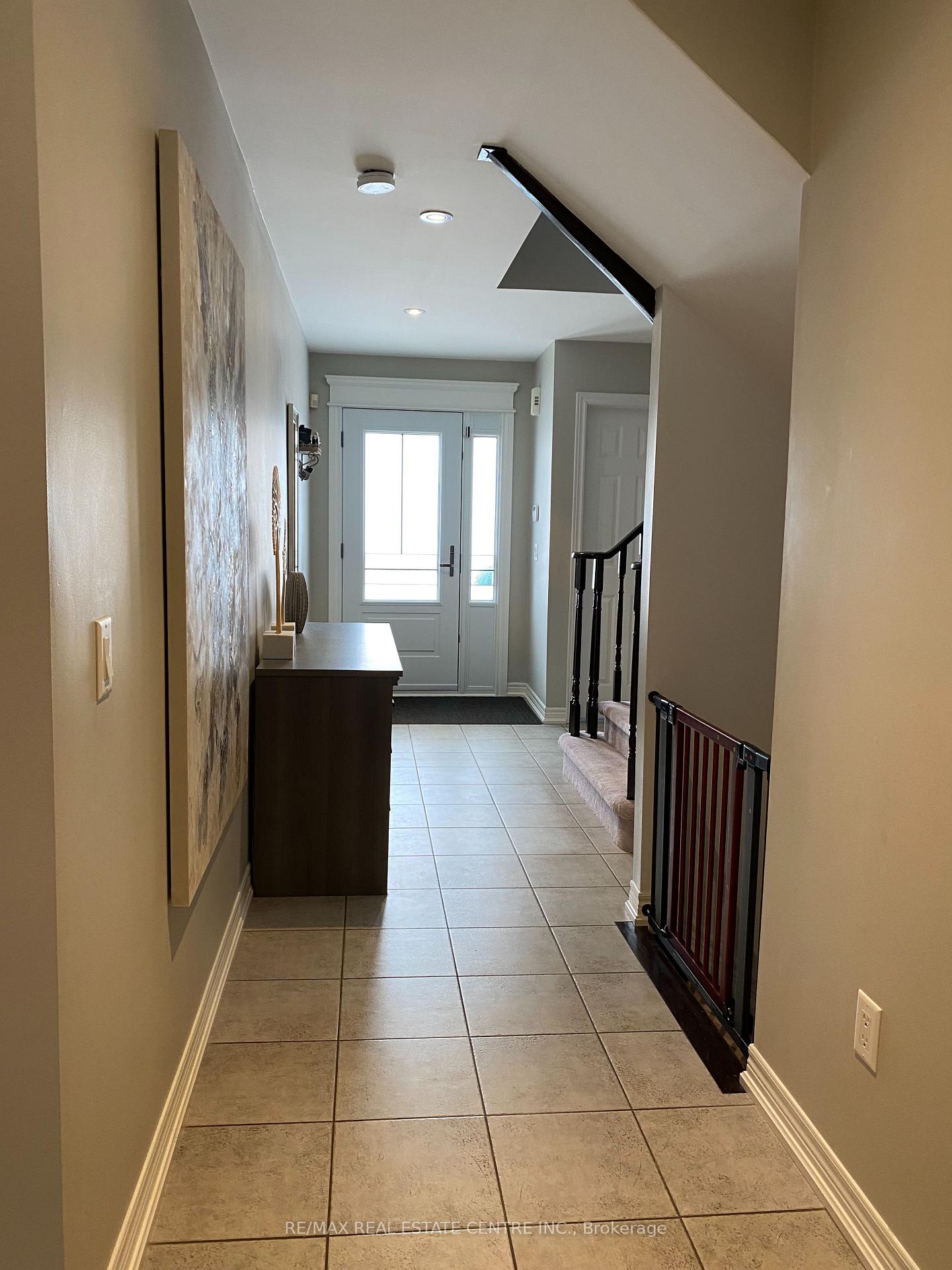 Photo 3 of 76 Hanton Crescent, Caledon, Bolton East — HOMEH