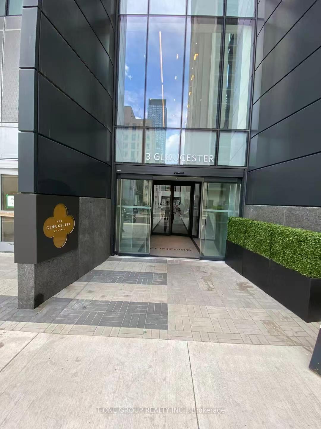Photo 4 of Unit 1508, 3 Gloucester Street, Toronto, Church-Yonge Corridor — HOMEH