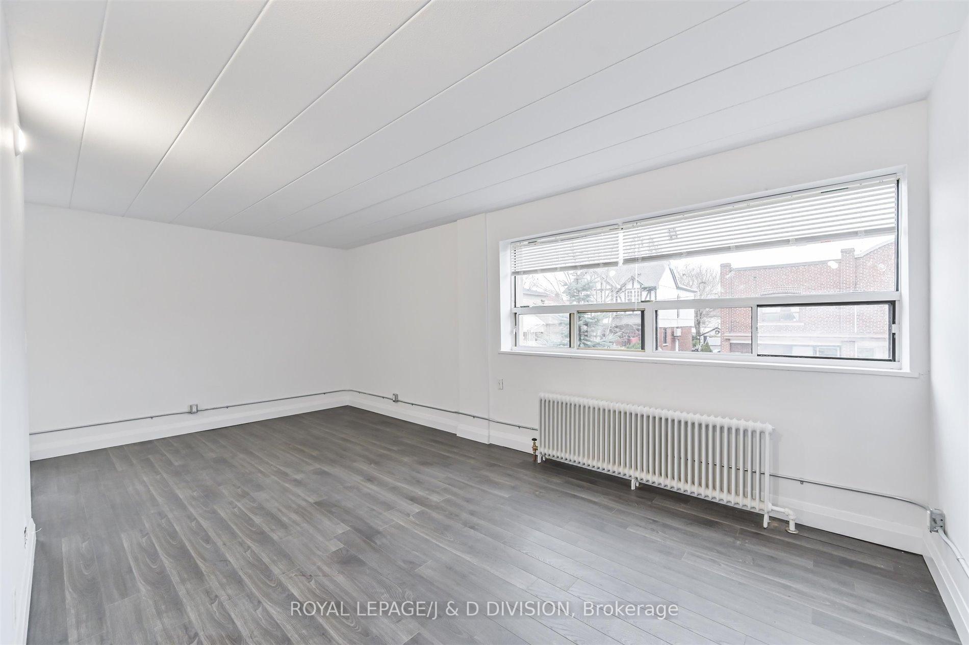 Photo 4 of Unit 301, 325 Sammon Avenue, Toronto, Danforth Village-East York — HOMEH