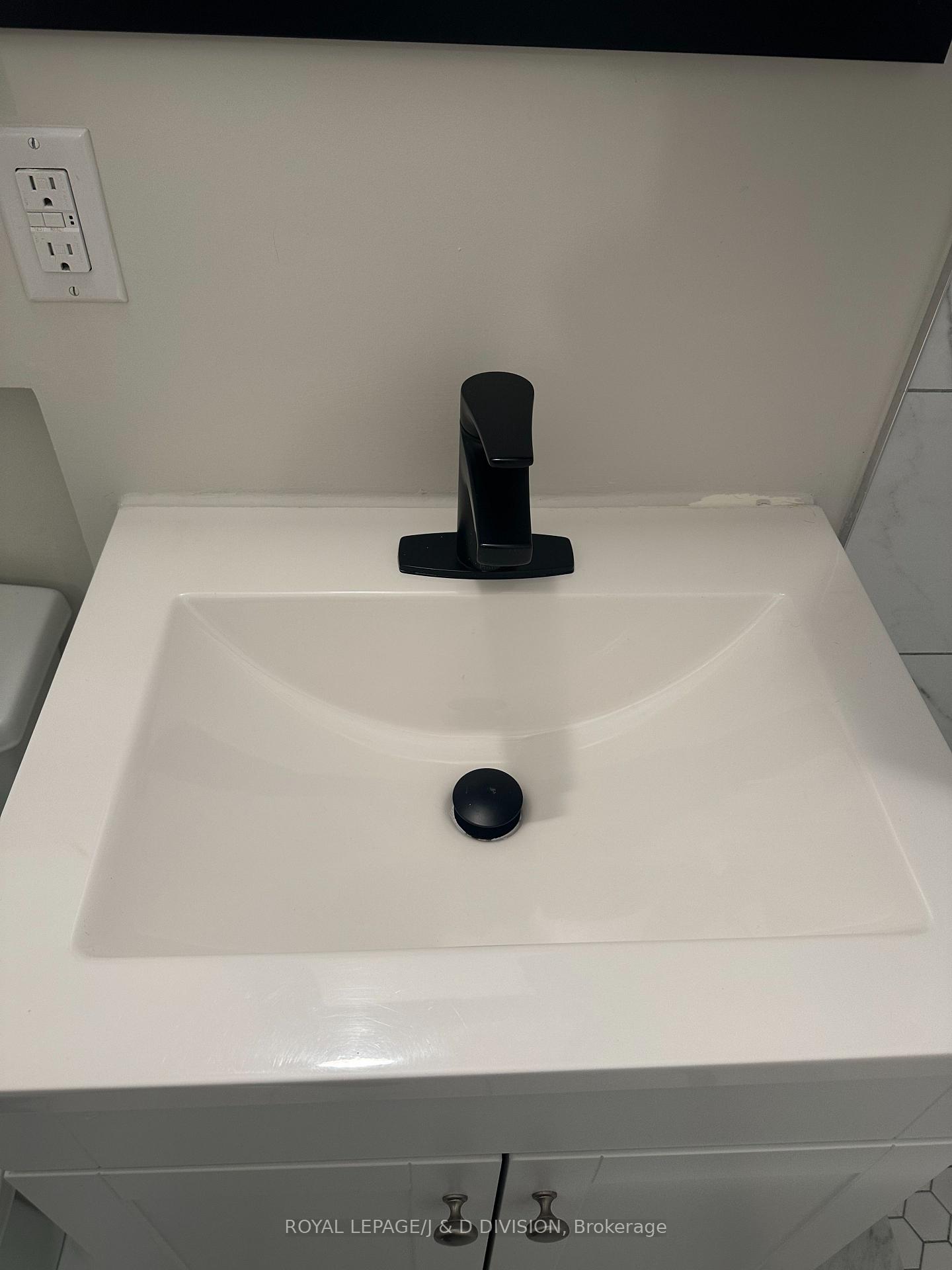 Photo 11 of Unit 301, 325 Sammon Avenue, Toronto, Danforth Village-East York — HOMEH