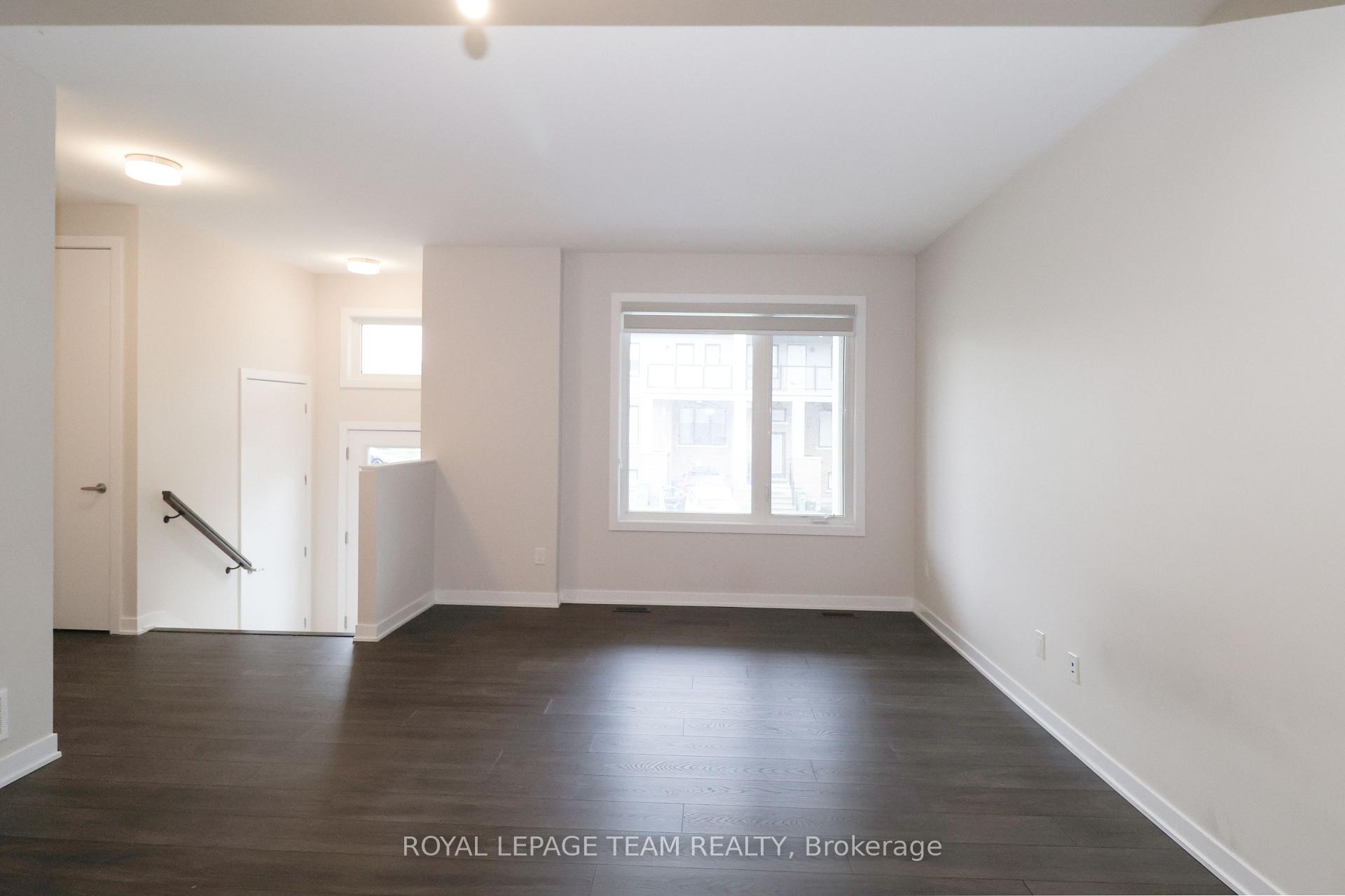 Photo 2 of 237 Speckled Alder Row, Ottawa, Barrhaven - Half Moon Bay — HOMEH