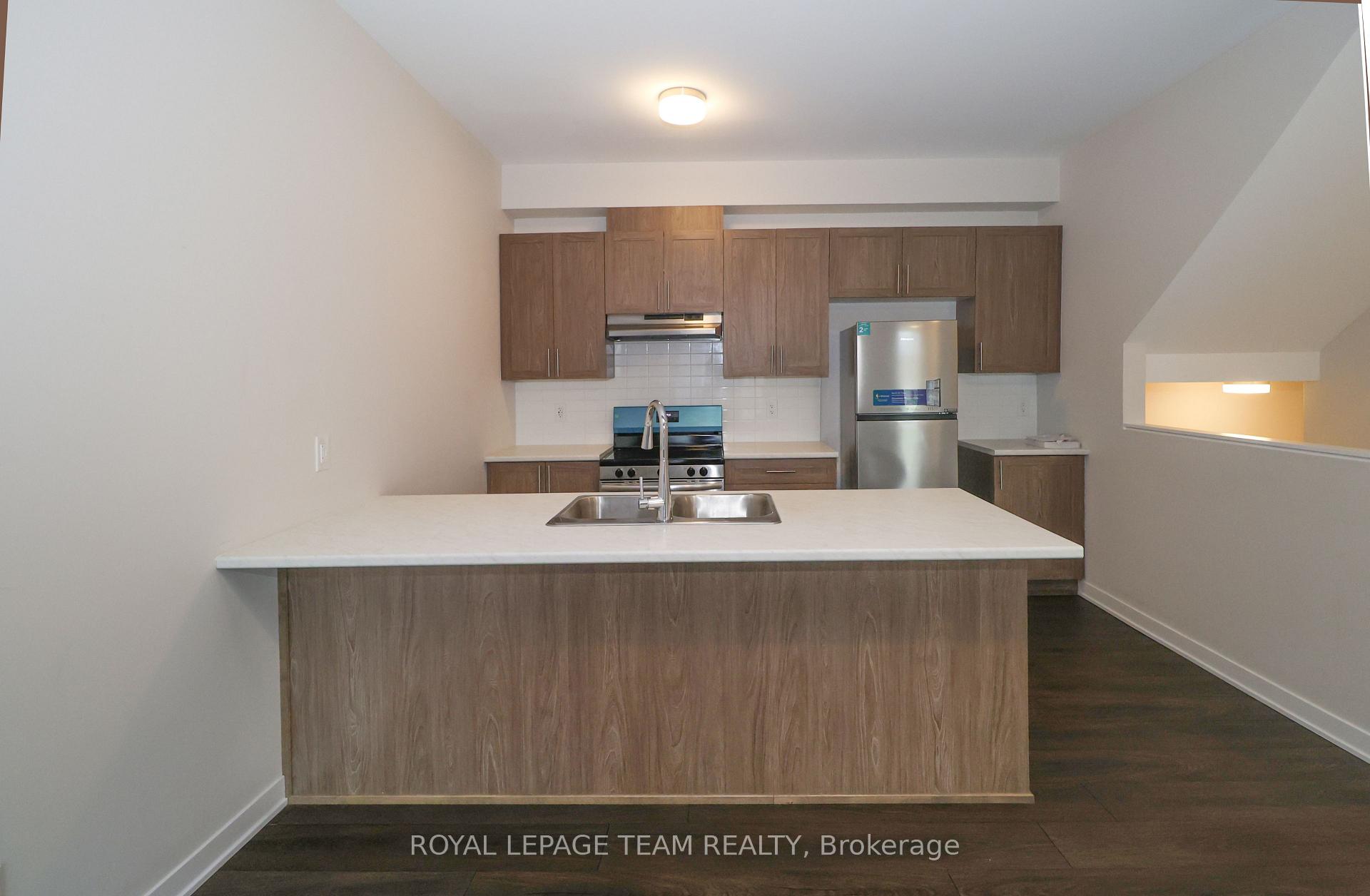 Photo 4 of 237 Speckled Alder Row, Ottawa, Barrhaven - Half Moon Bay — HOMEH