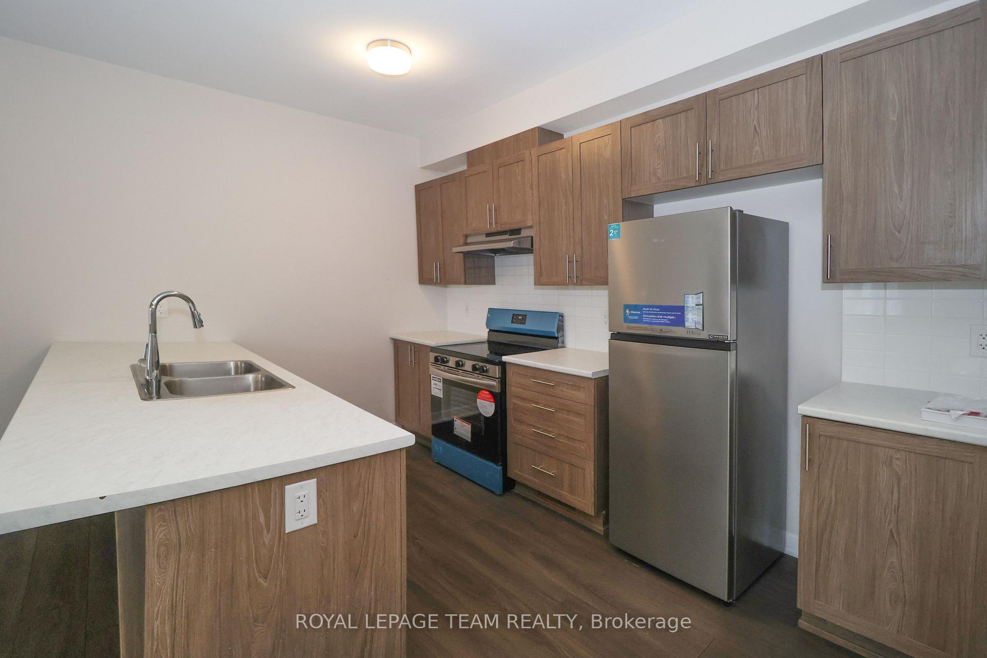 Photo 5 of 237 Speckled Alder Row, Ottawa, Barrhaven - Half Moon Bay — HOMEH
