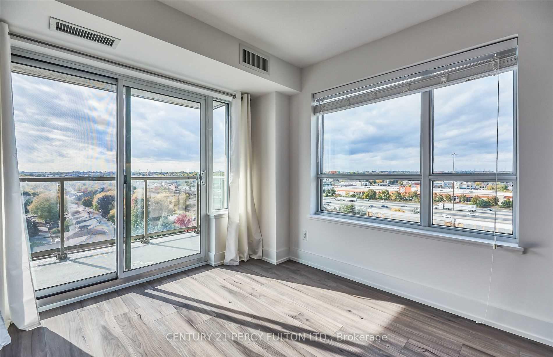 Photo 12 of Unit 709, 1215 Bayly Street, Pickering, Bay Ridges — HOMEH