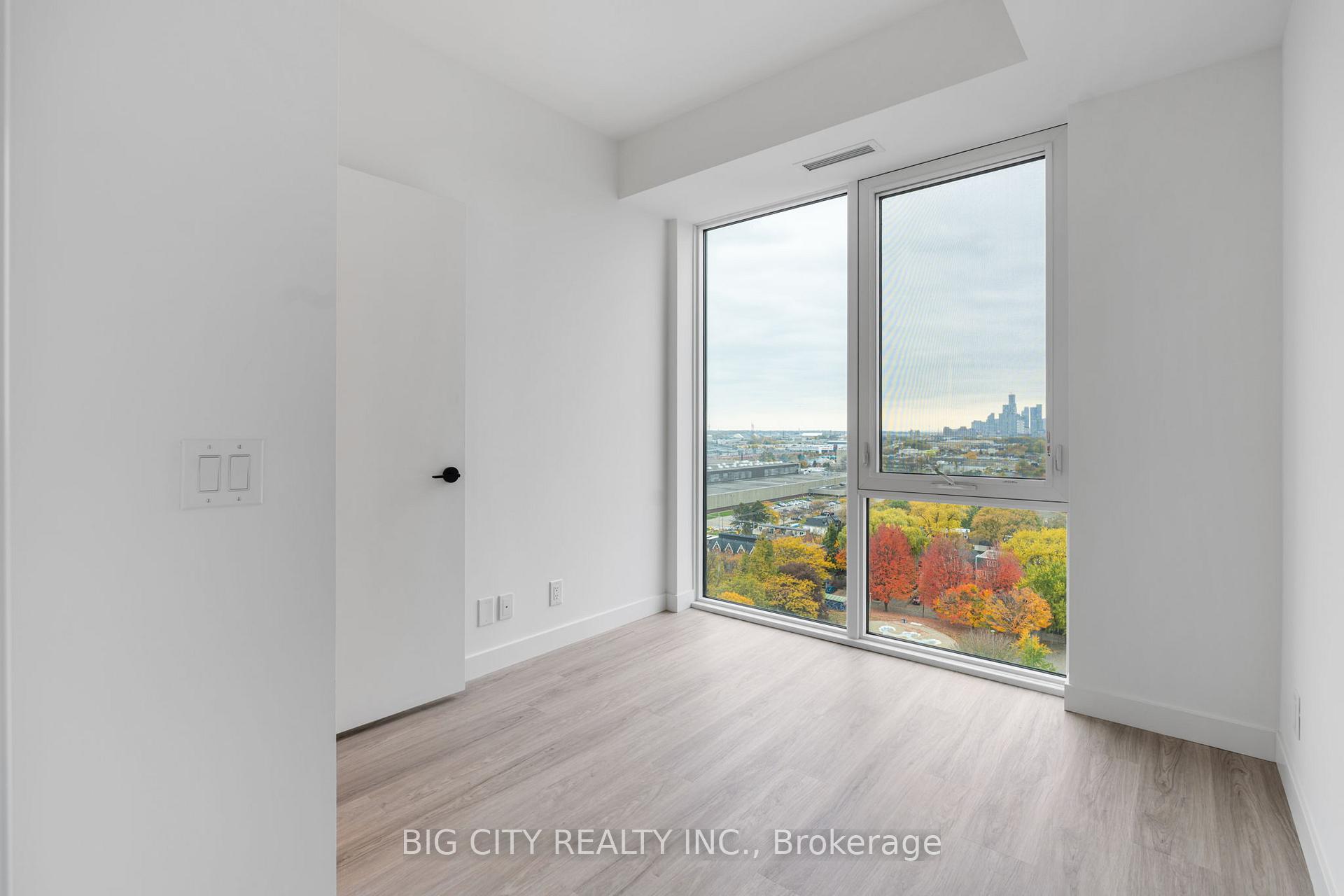 Photo 12 of Unit 1407, 1050 Eastern Avenue, Toronto, Greenwood-Coxwell — HOMEH