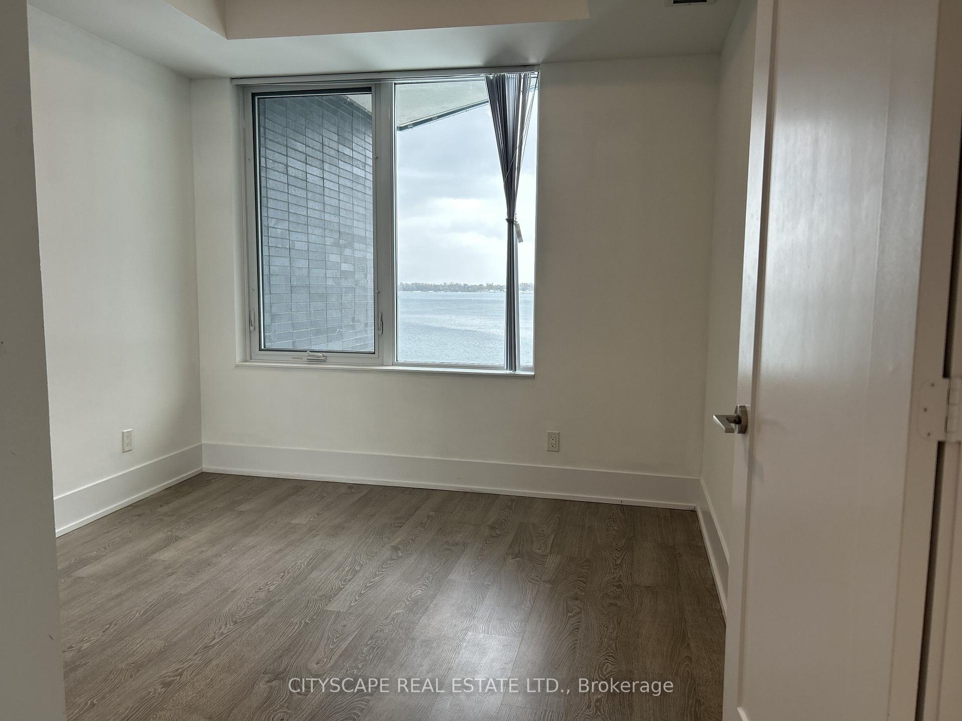 Photo 6 of Unit 813, 1 Edgewater Drive, Toronto, Waterfront Communities — HOMEH