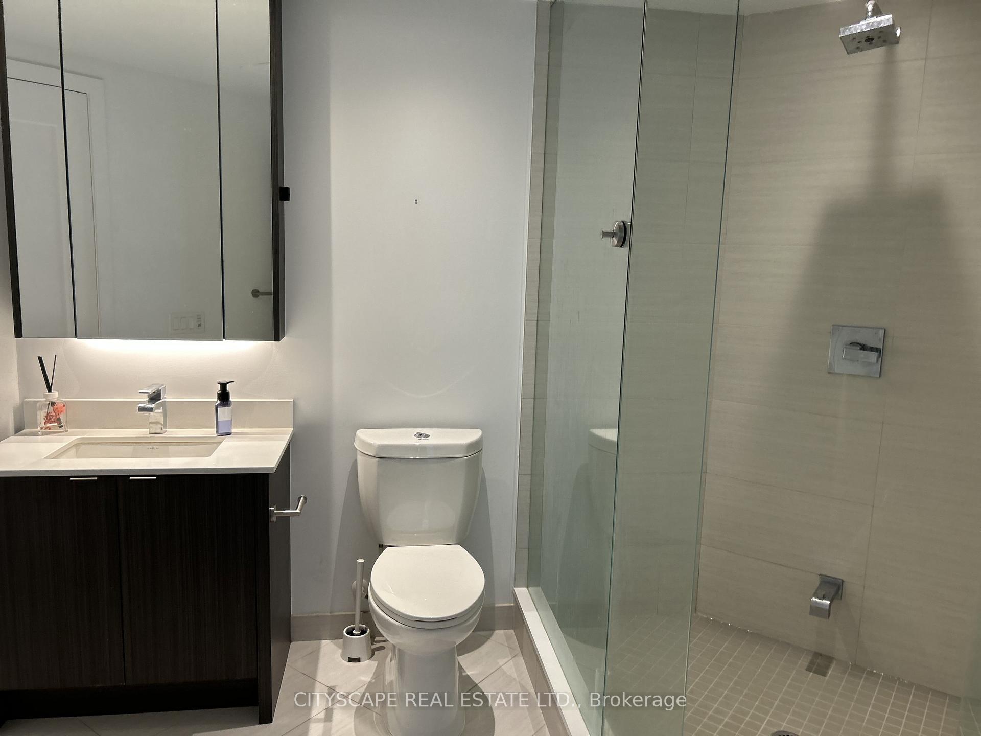 Photo 9 of Unit 813, 1 Edgewater Drive, Toronto, Waterfront Communities — HOMEH