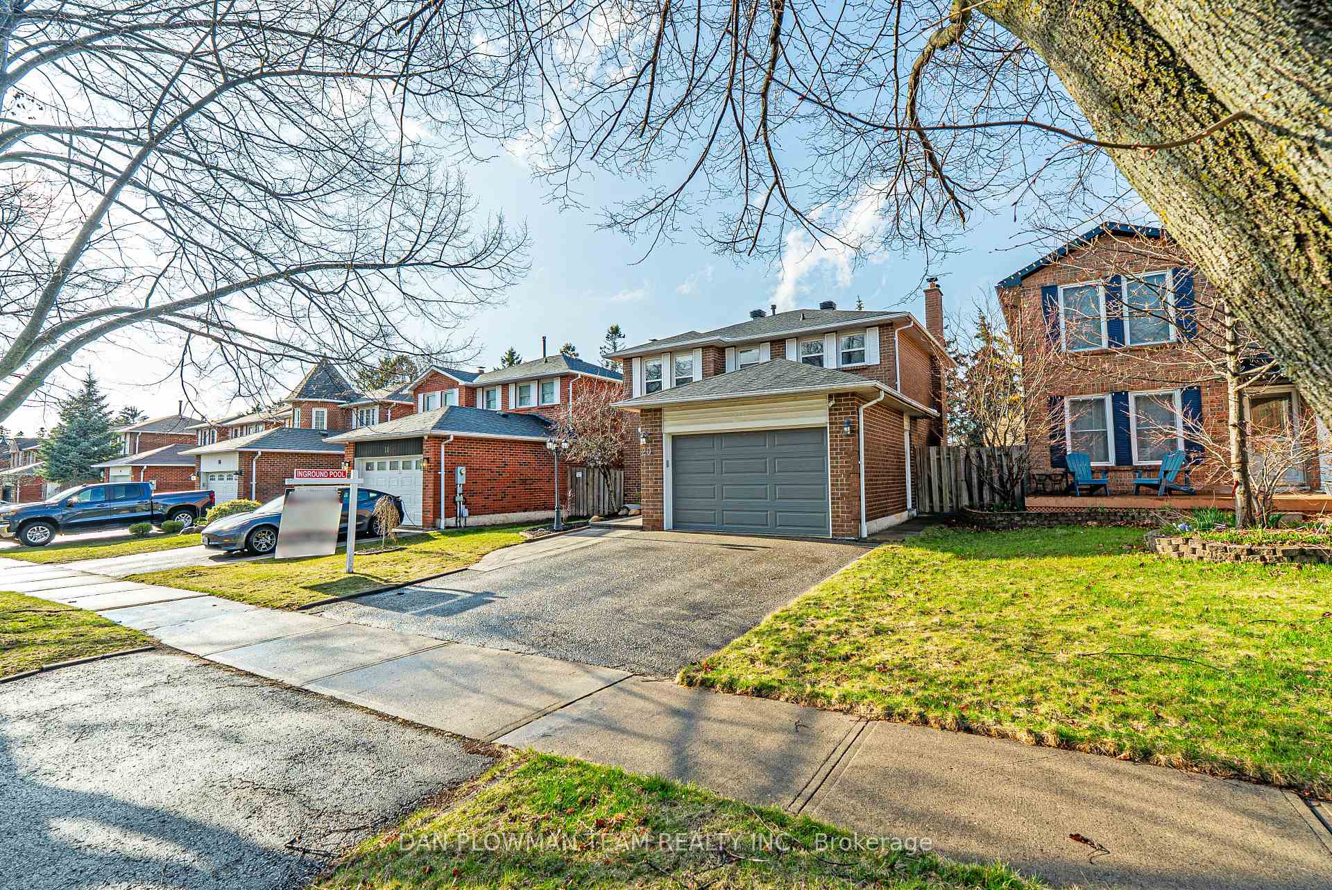 Photo 2 of 20 Harbord Crescent, Ajax, South West — HOMEH