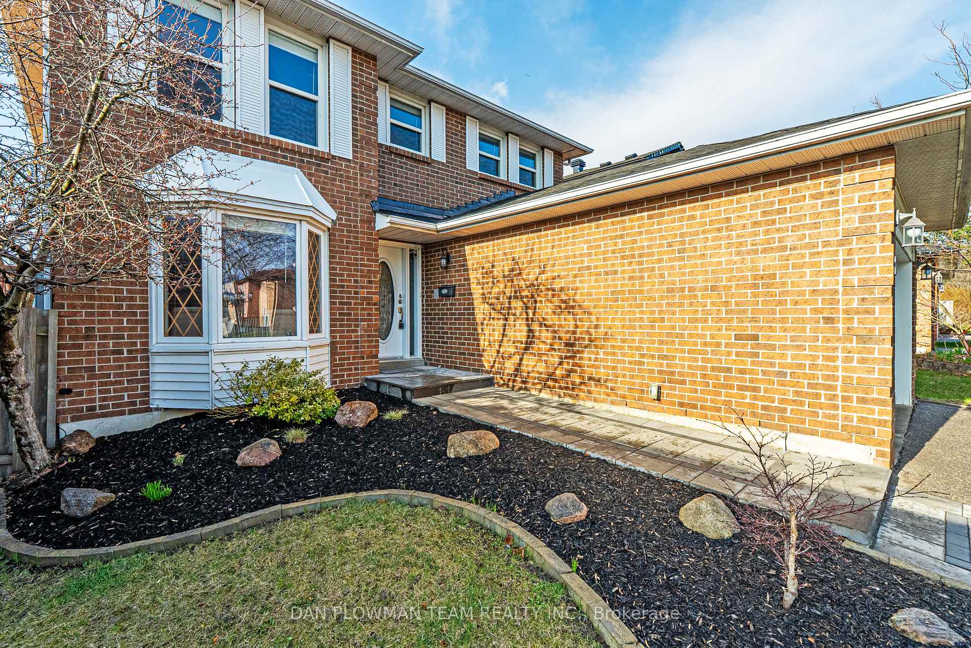 Photo 3 of 20 Harbord Crescent, Ajax, South West — HOMEH