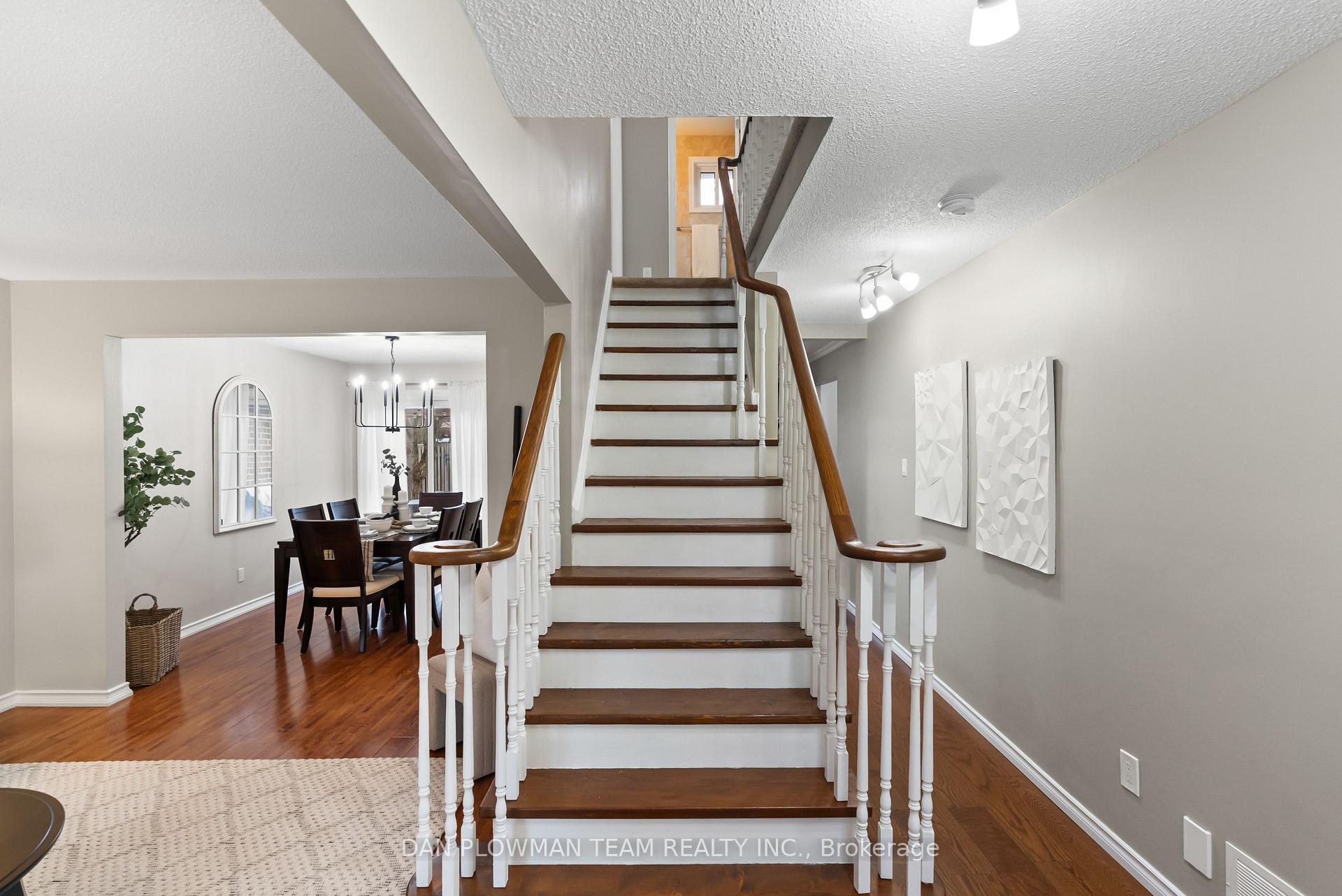Photo 4 of 20 Harbord Crescent, Ajax, South West — HOMEH