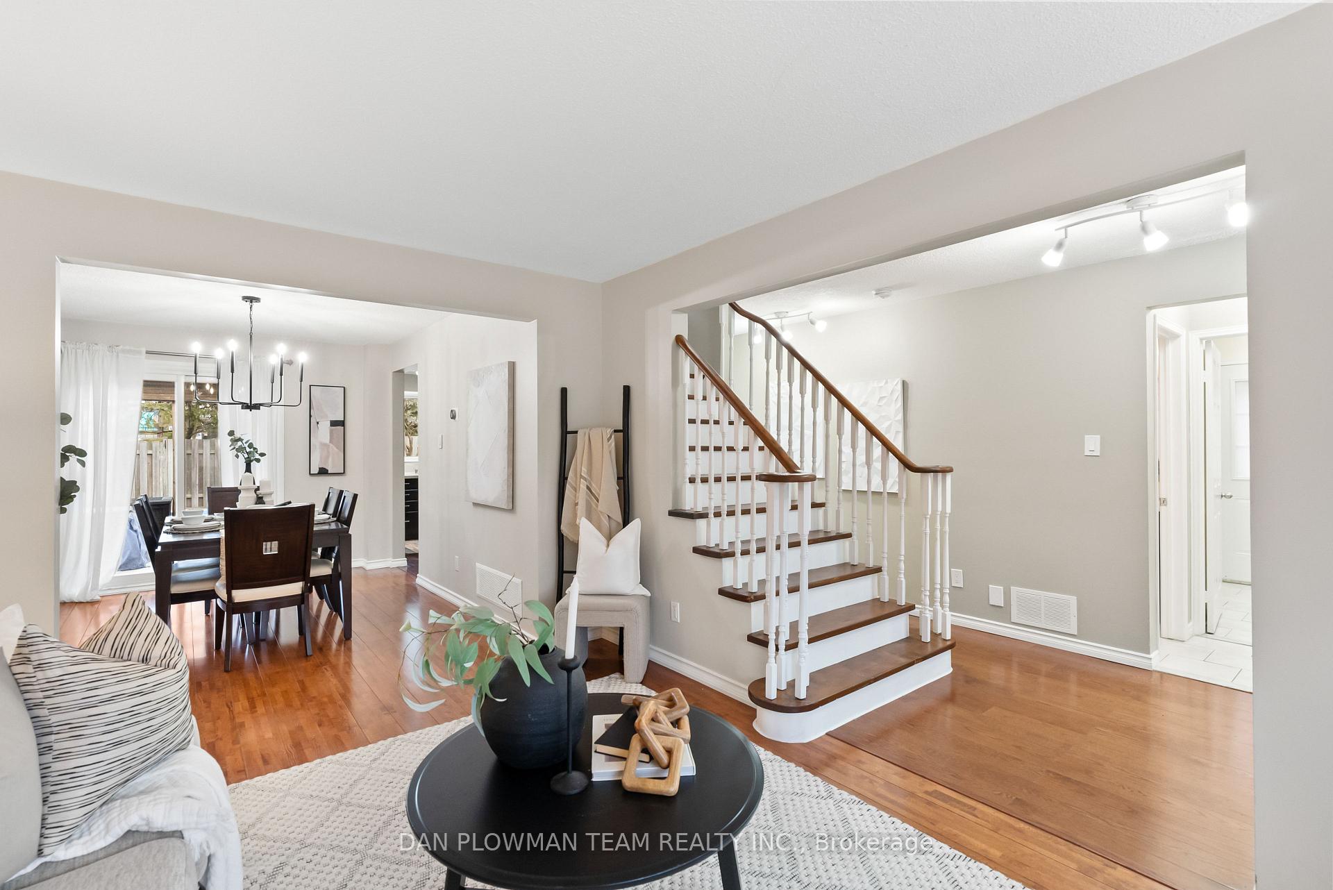 Photo 10 of 20 Harbord Crescent, Ajax, South West — HOMEH
