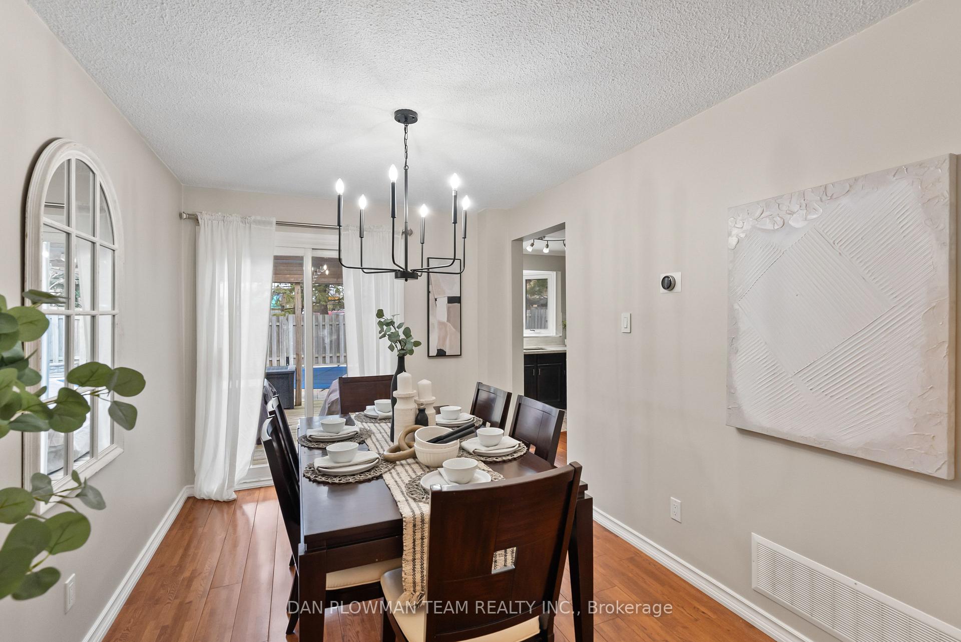 Photo 11 of 20 Harbord Crescent, Ajax, South West — HOMEH