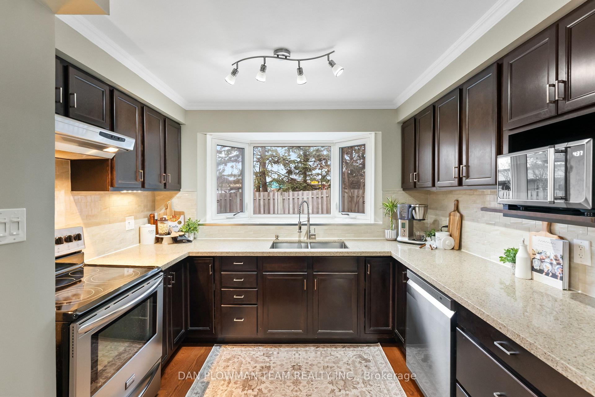 Photo 14 of 20 Harbord Crescent, Ajax, South West — HOMEH