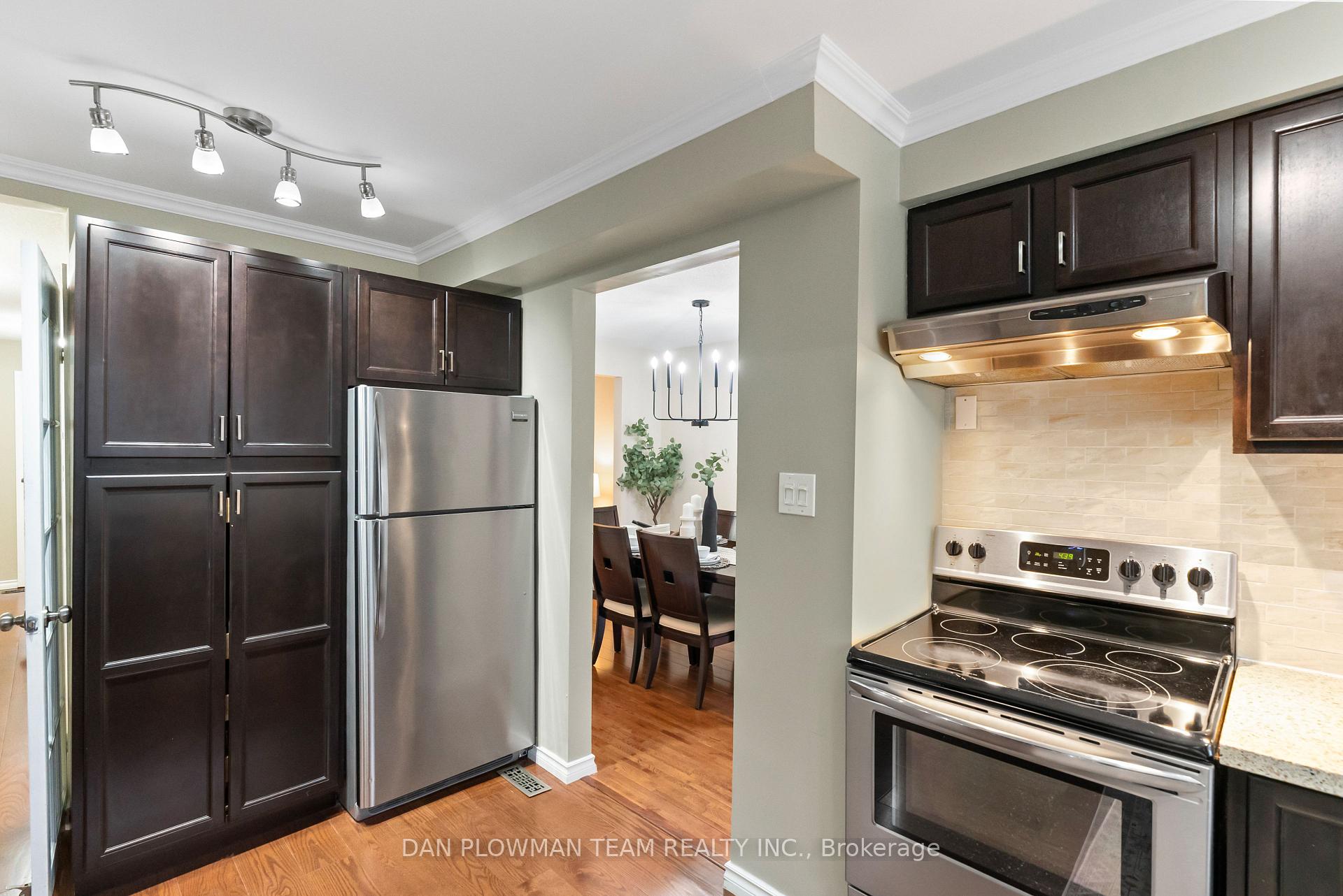 Photo 16 of 20 Harbord Crescent, Ajax, South West — HOMEH