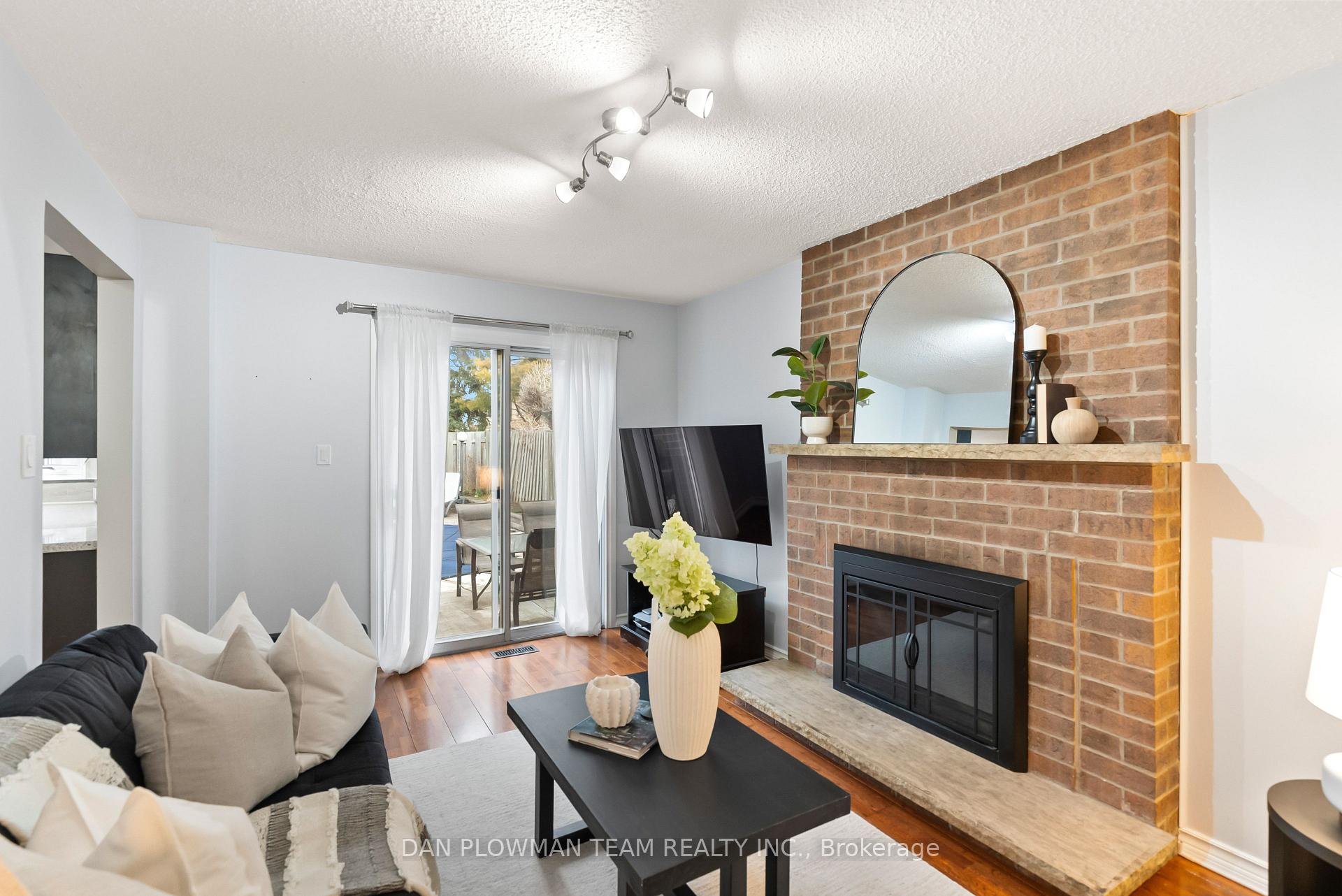 Photo 21 of 20 Harbord Crescent, Ajax, South West — HOMEH
