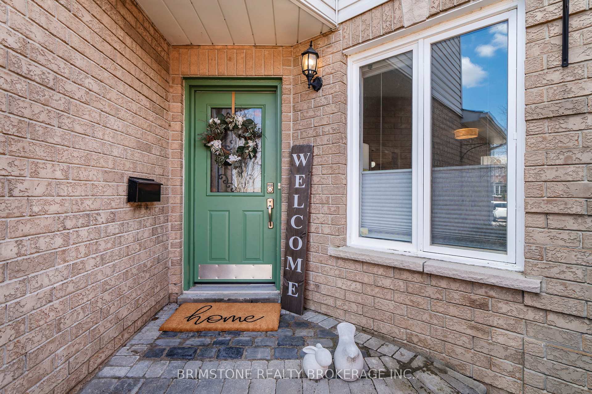 Photo 3 of 114 Ward Drive, Barrie, Painswick South — HOMEH