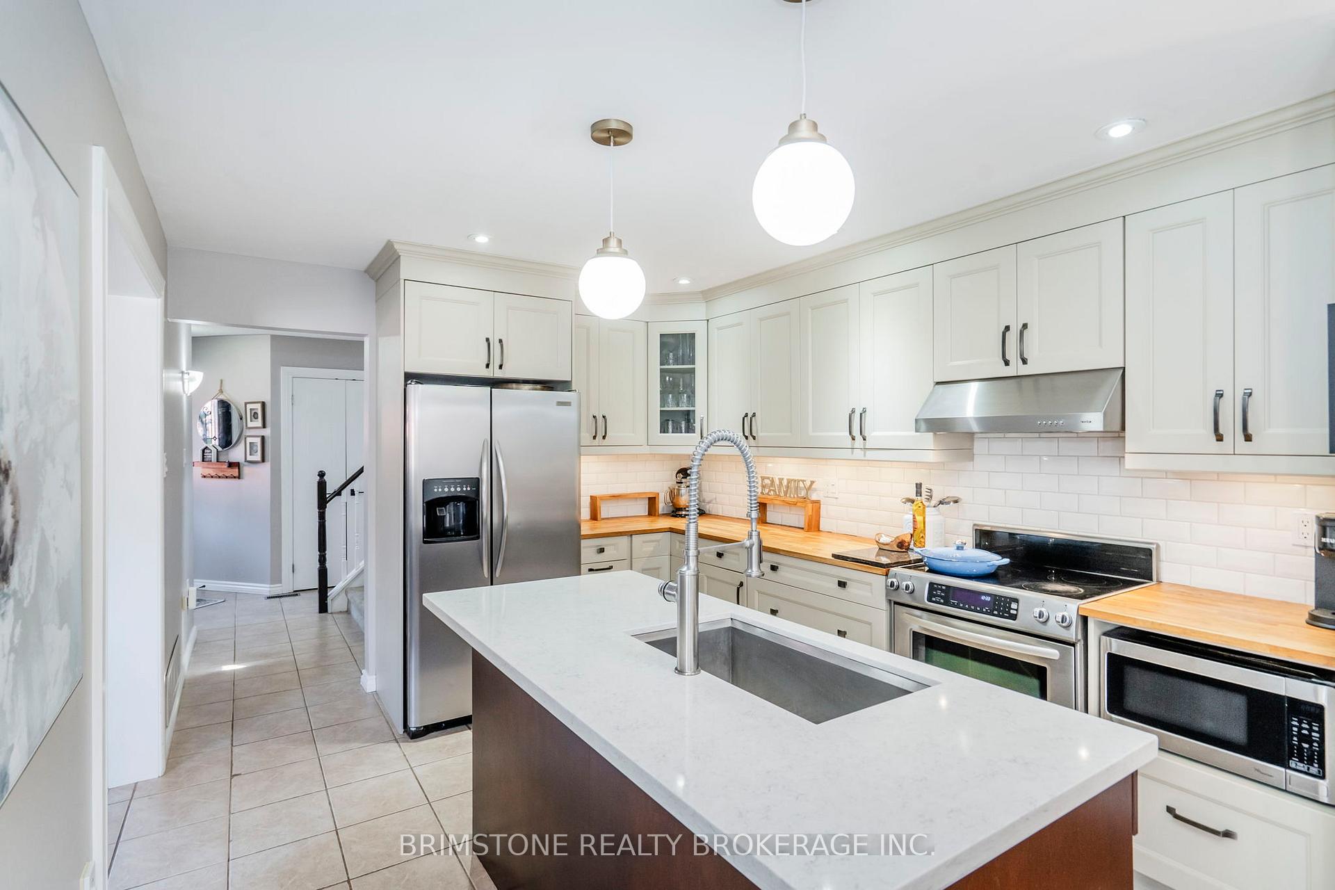Photo 9 of 114 Ward Drive, Barrie, Painswick South — HOMEH