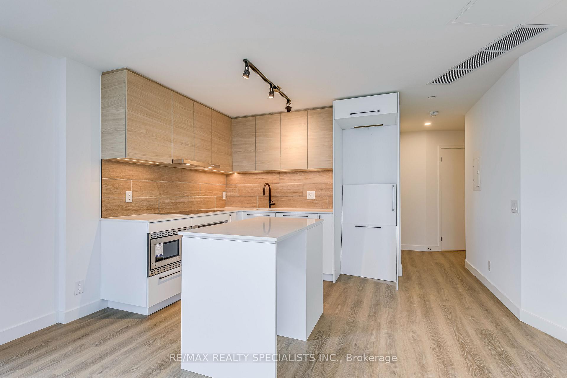 Photo 6 of Unit 1406, 1050 Eastern Avenue, Toronto, The Beaches — HOMEH