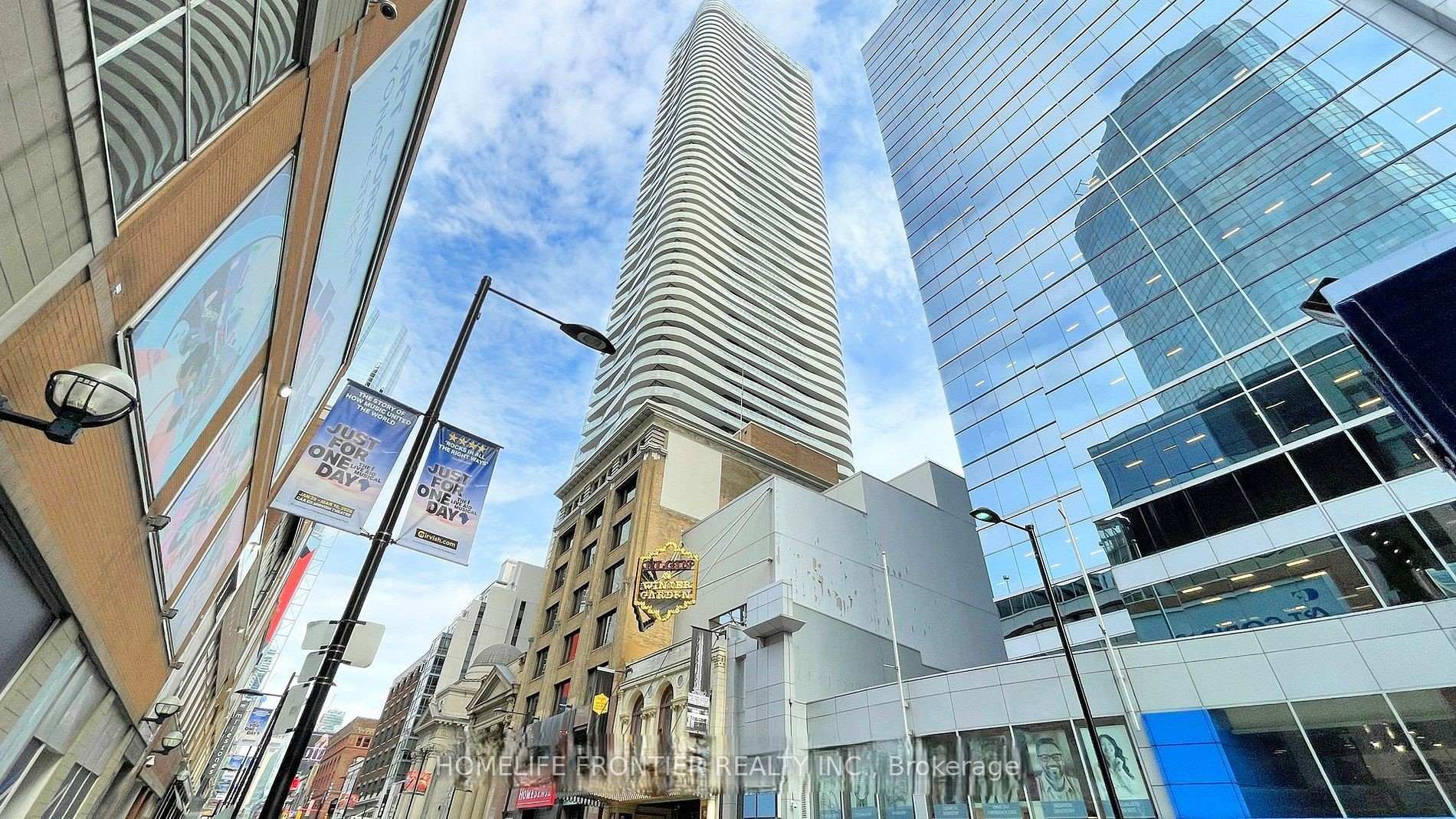 Front of Unit 5510, 197 Yonge Street