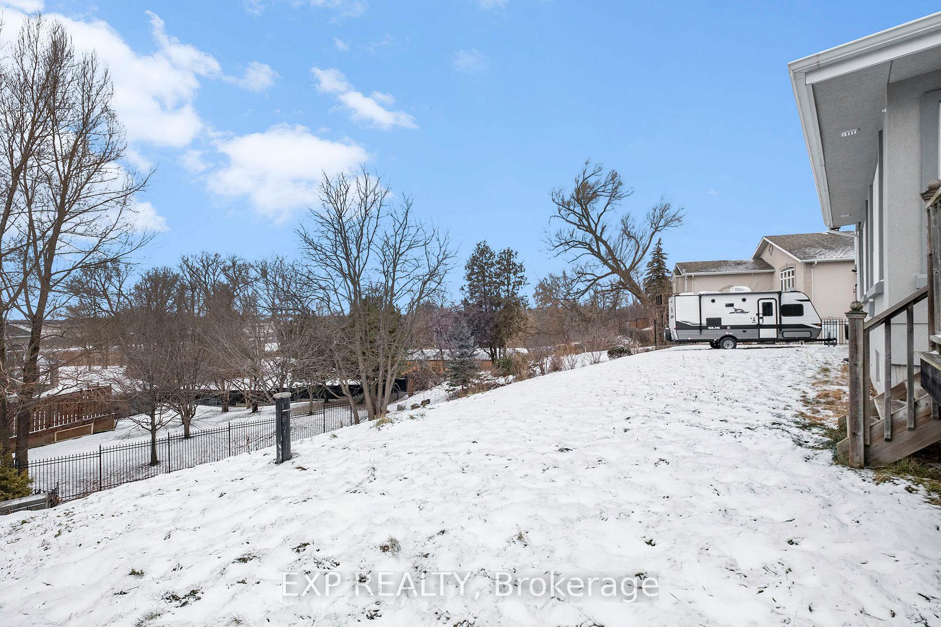 Photo 13 of 360 River Road, Ottawa, Cedardale — HOMEH