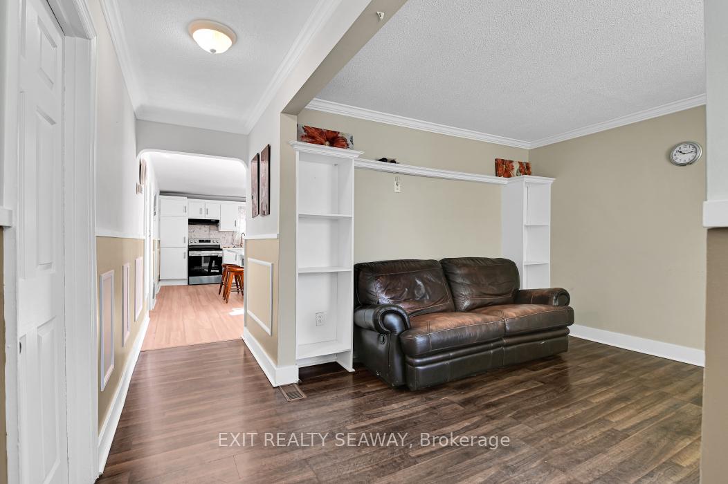 Photo 8 of 1315 Cumberland Street, Cornwall — HOMEH