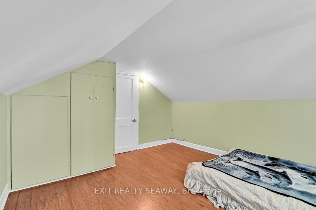 Photo 18 of 1315 Cumberland Street, Cornwall — HOMEH